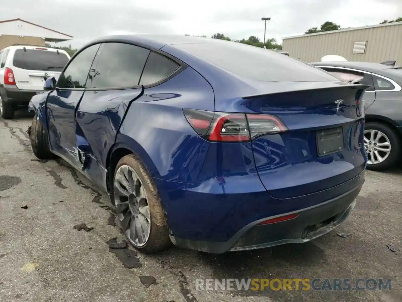 3 Photograph of a damaged car 5YJYGDEF3MF299848 TESLA MODEL Y 2021