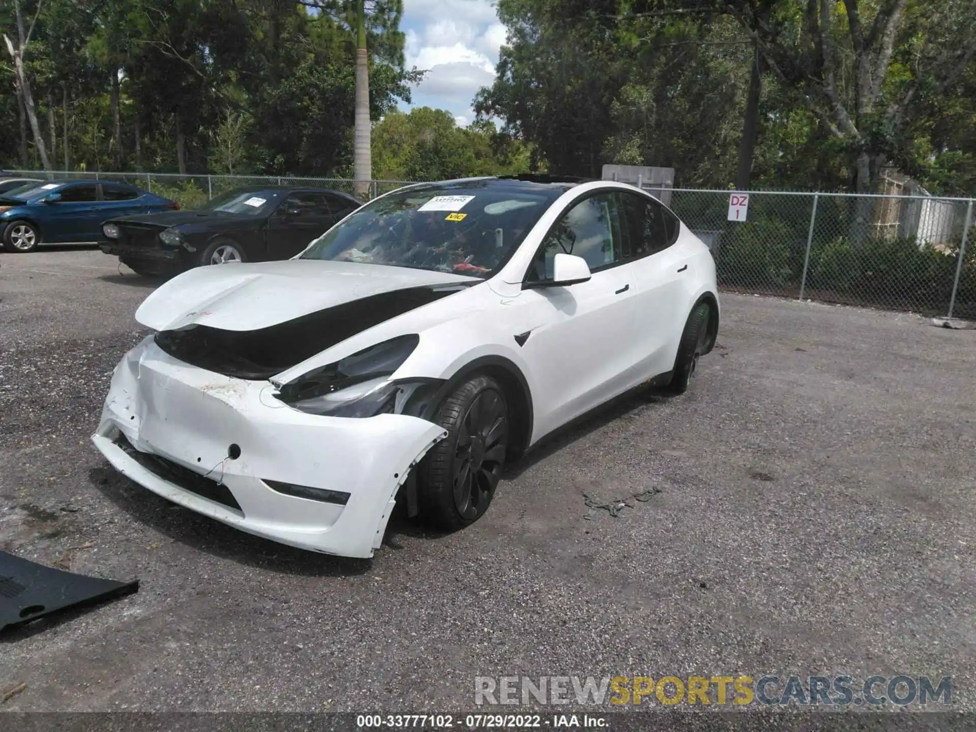 2 Photograph of a damaged car 5YJYGDEF3MF304756 TESLA MODEL Y 2021