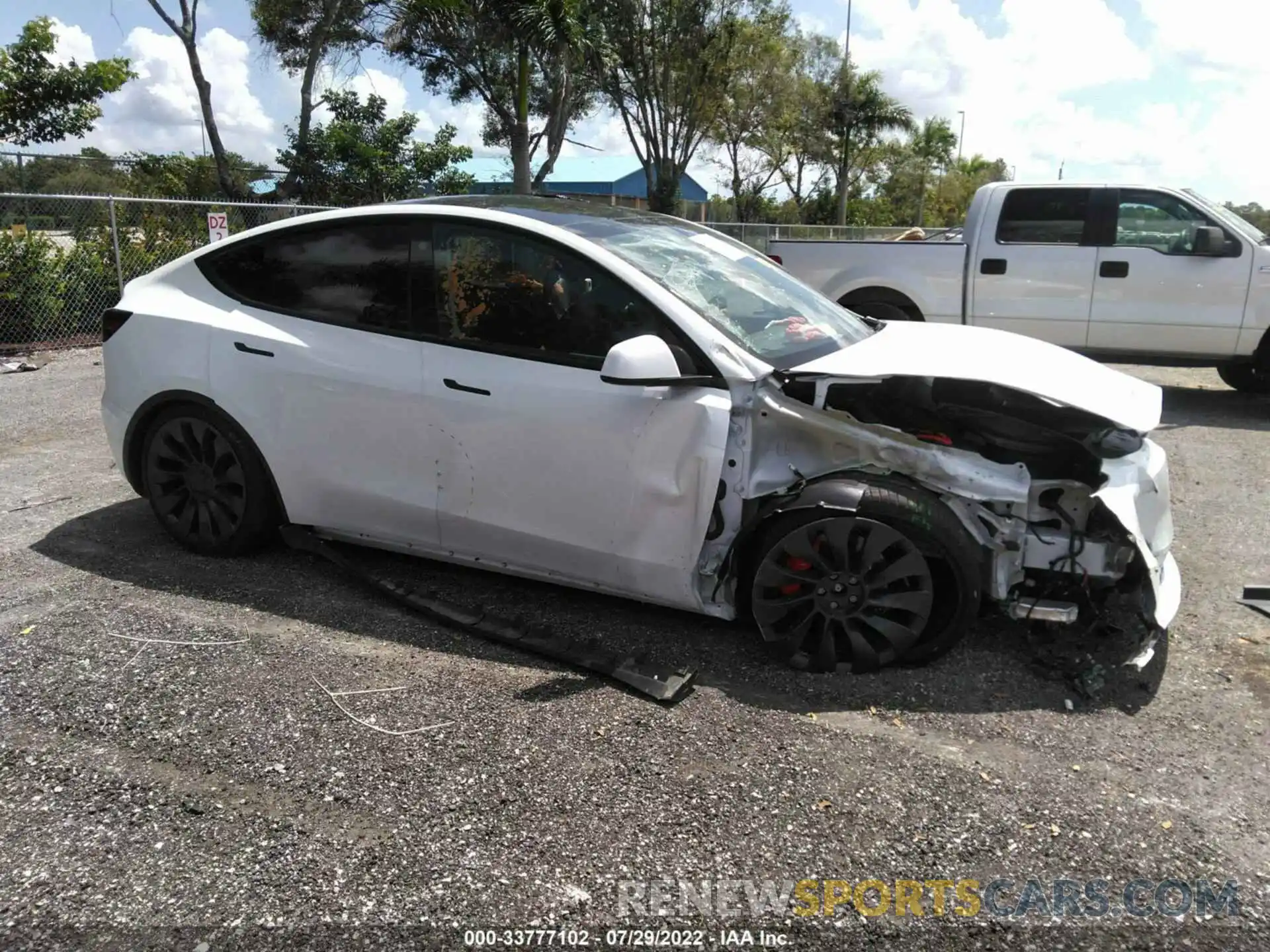 6 Photograph of a damaged car 5YJYGDEF3MF304756 TESLA MODEL Y 2021