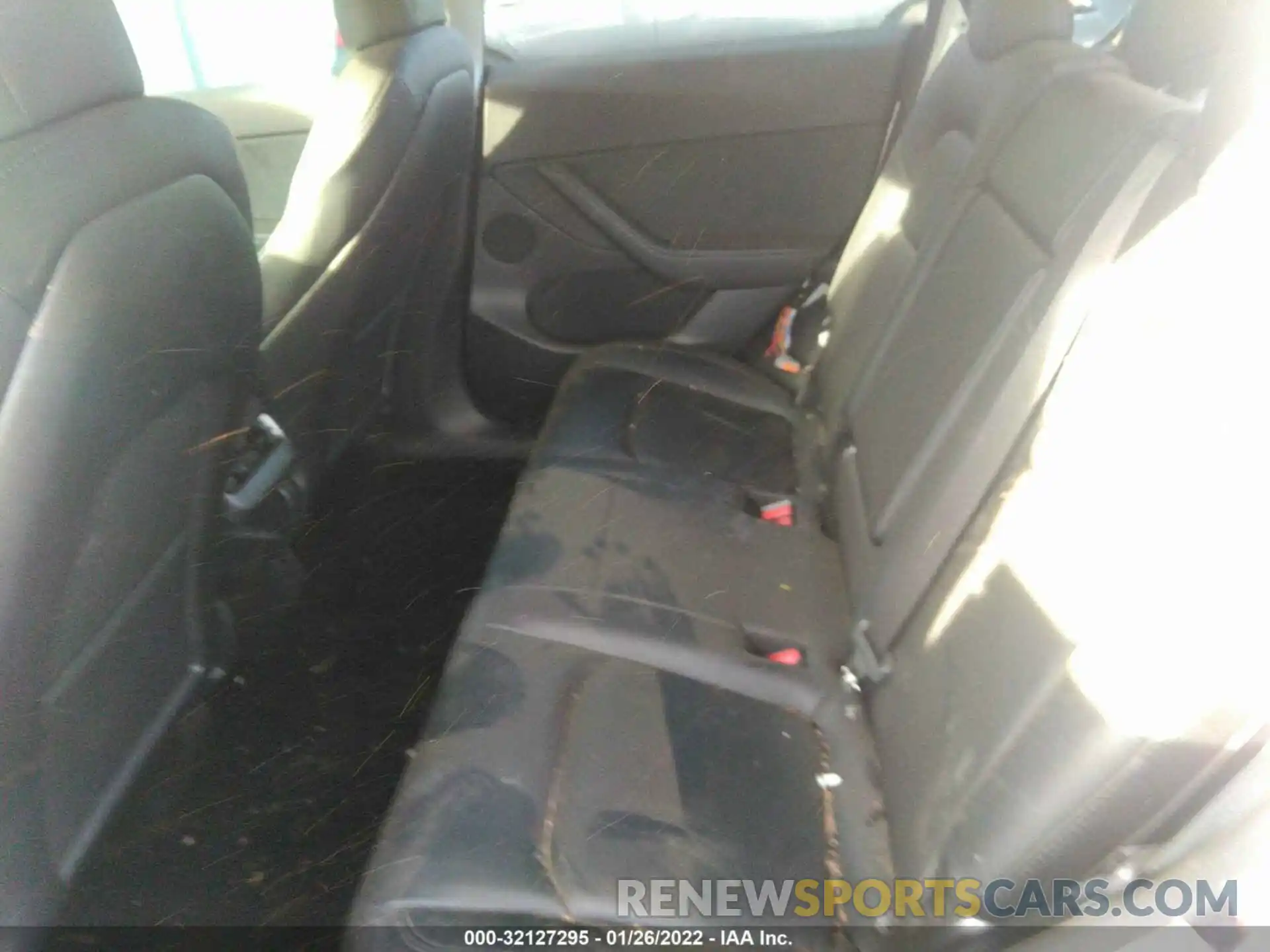 8 Photograph of a damaged car 5YJYGDEF4MF092238 TESLA MODEL Y 2021