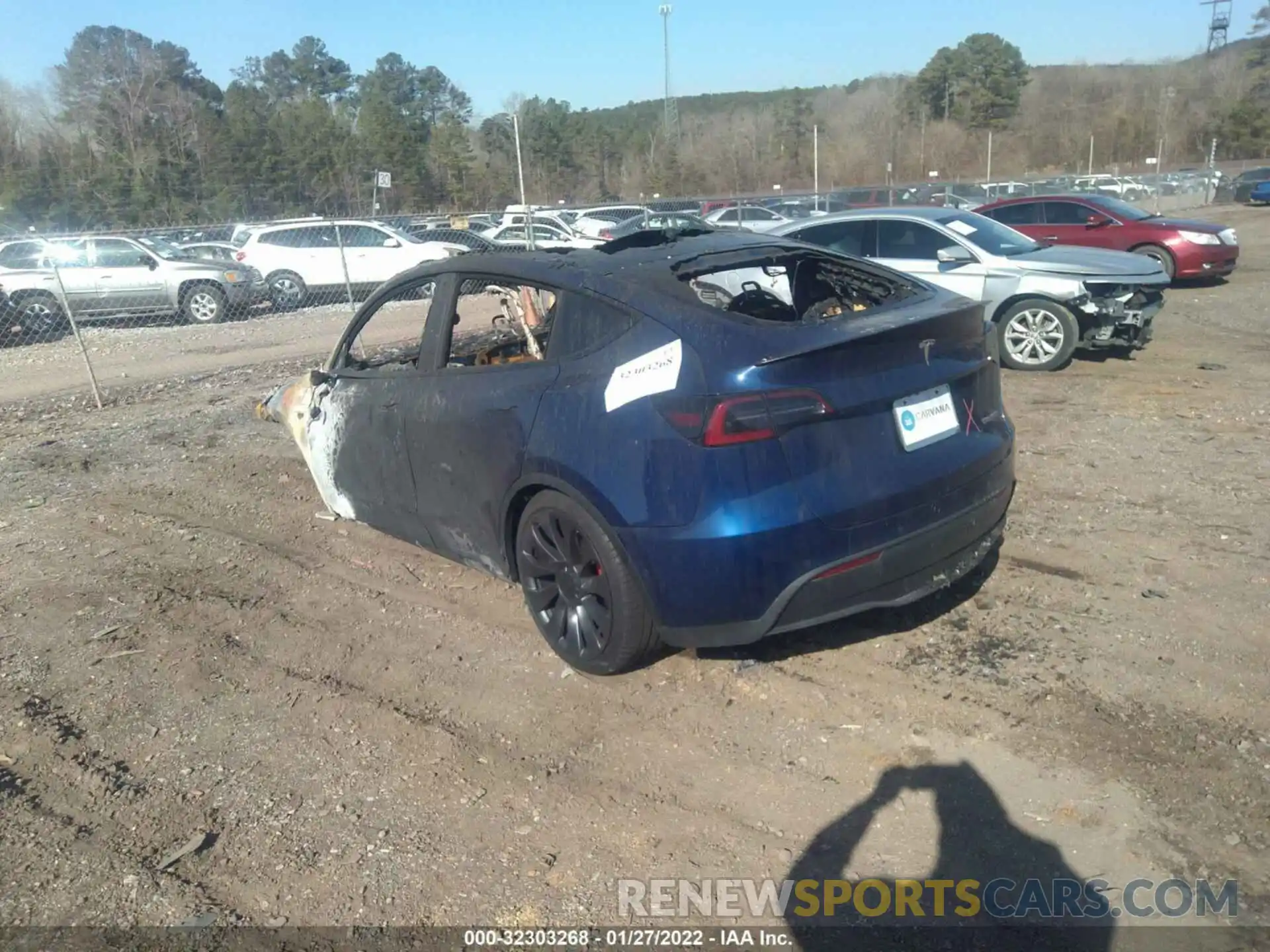 3 Photograph of a damaged car 5YJYGDEF4MF124492 TESLA MODEL Y 2021