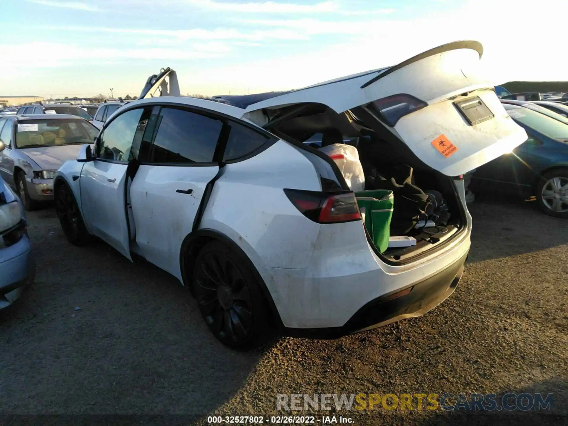 3 Photograph of a damaged car 5YJYGDEF4MF157668 TESLA MODEL Y 2021