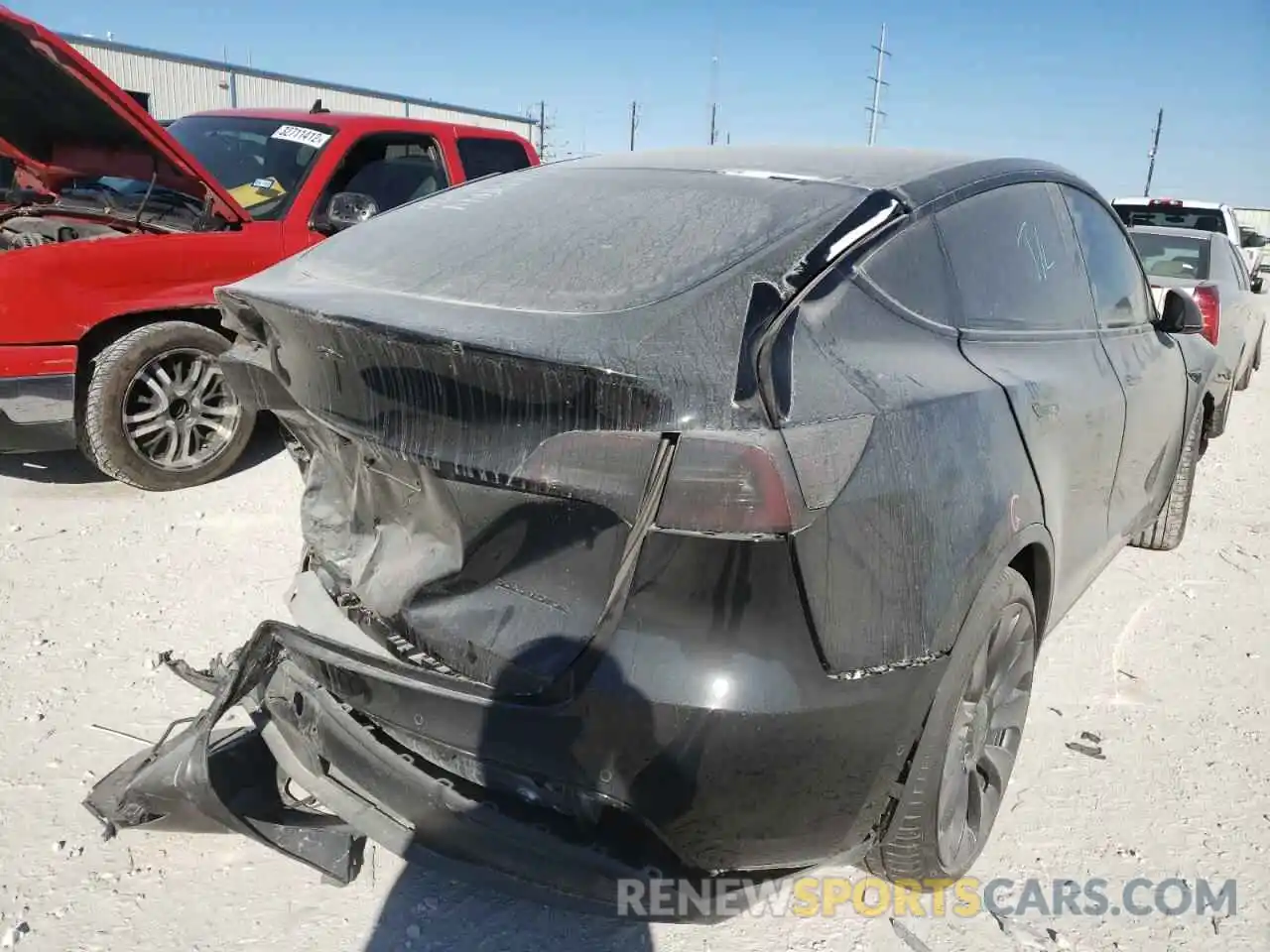 4 Photograph of a damaged car 5YJYGDEF4MF209476 TESLA MODEL Y 2021