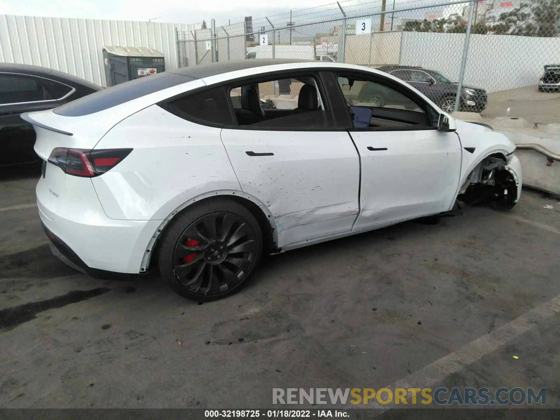 4 Фотография поврежденного автомобиля 5YJYGDEF4MF250769 TESLA MODEL Y 2021