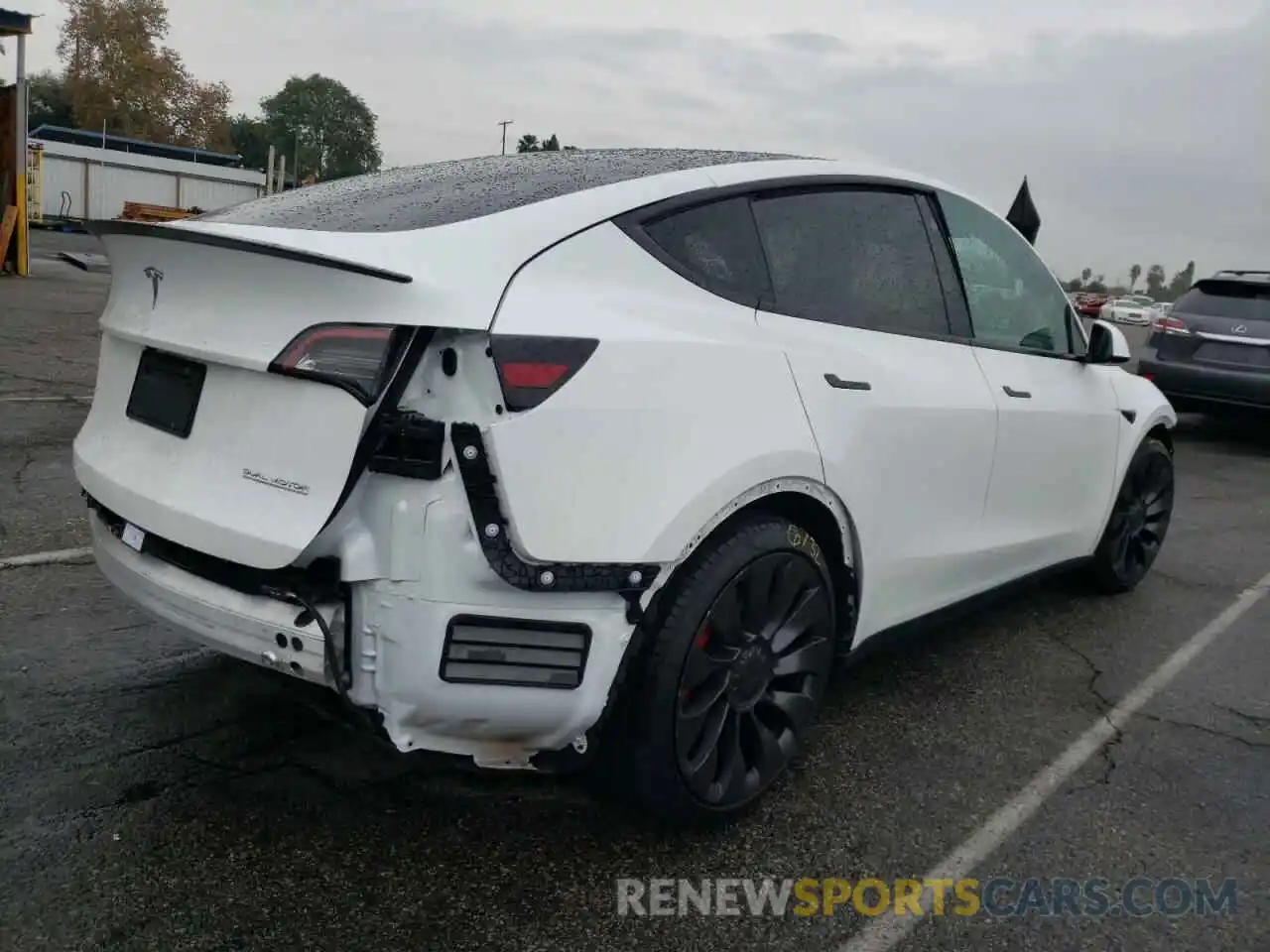 4 Photograph of a damaged car 5YJYGDEF4MF278118 TESLA MODEL Y 2021