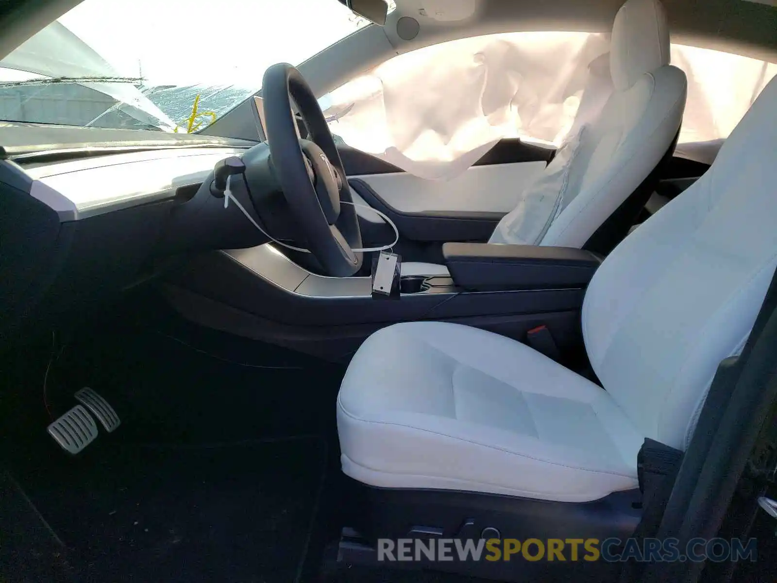 5 Photograph of a damaged car 5YJYGDEF5MF079174 TESLA MODEL Y 2021