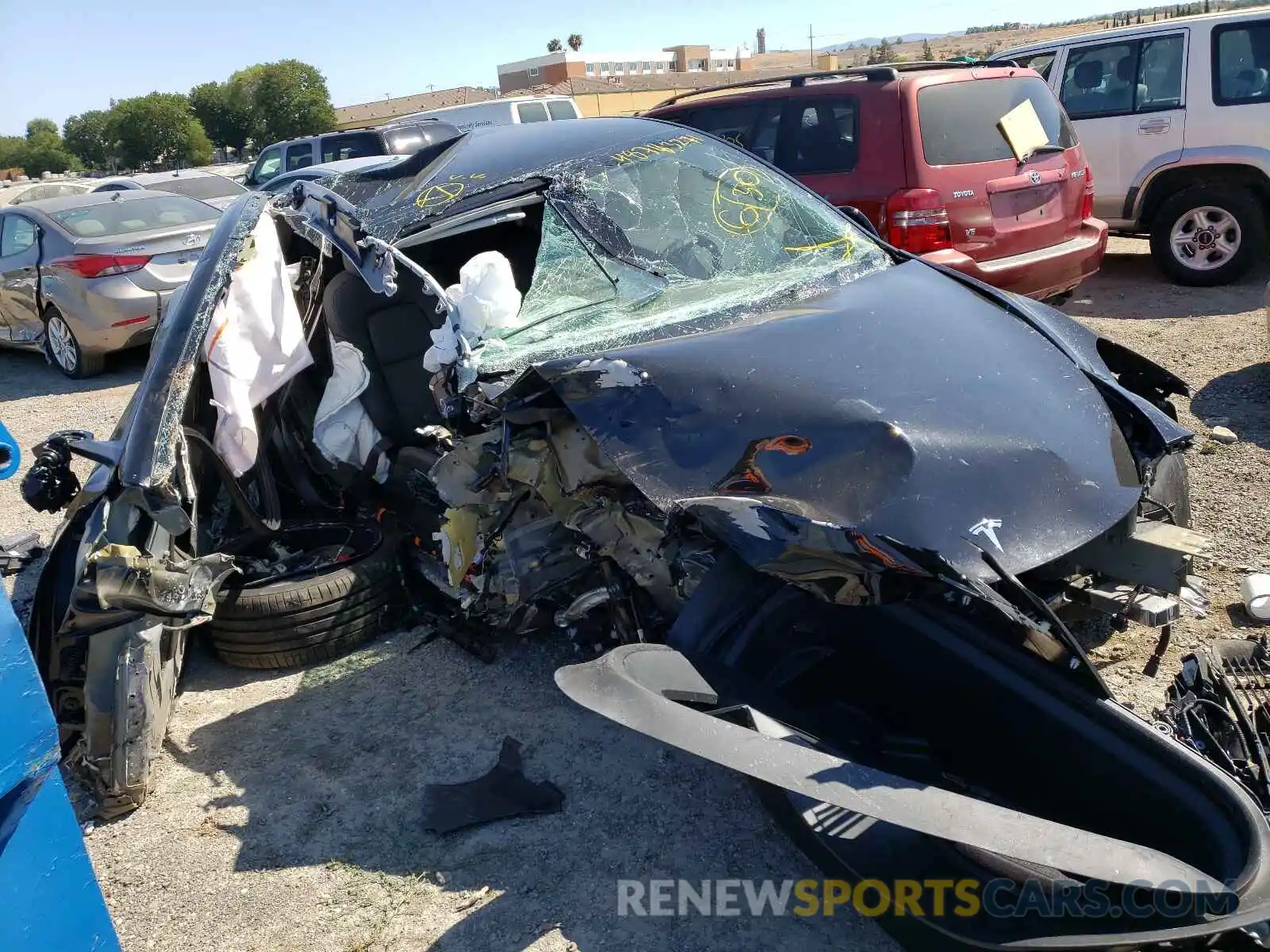 1 Photograph of a damaged car 5YJYGDEF6MF157767 TESLA MODEL Y 2021