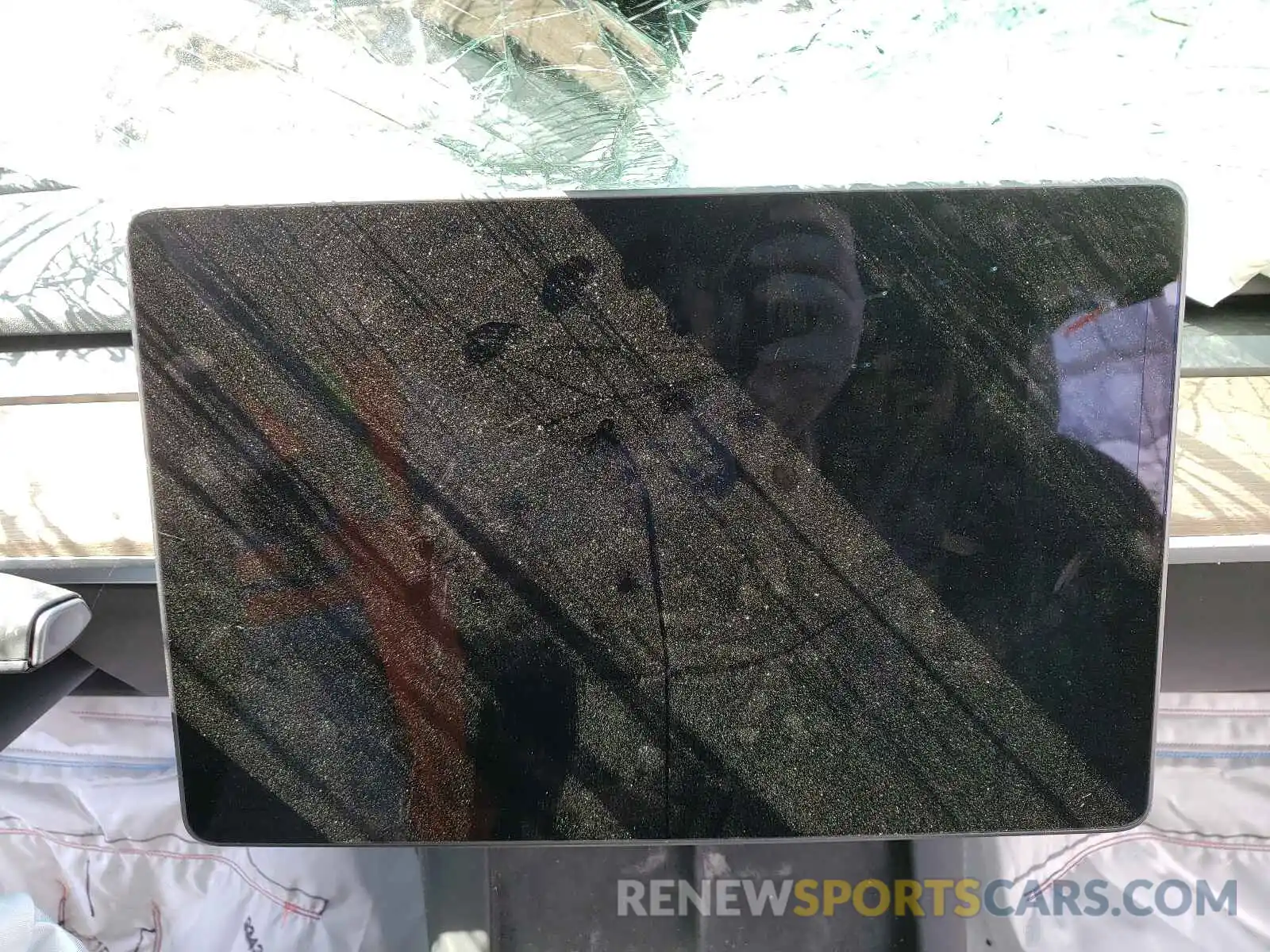 8 Photograph of a damaged car 5YJYGDEF6MF157767 TESLA MODEL Y 2021