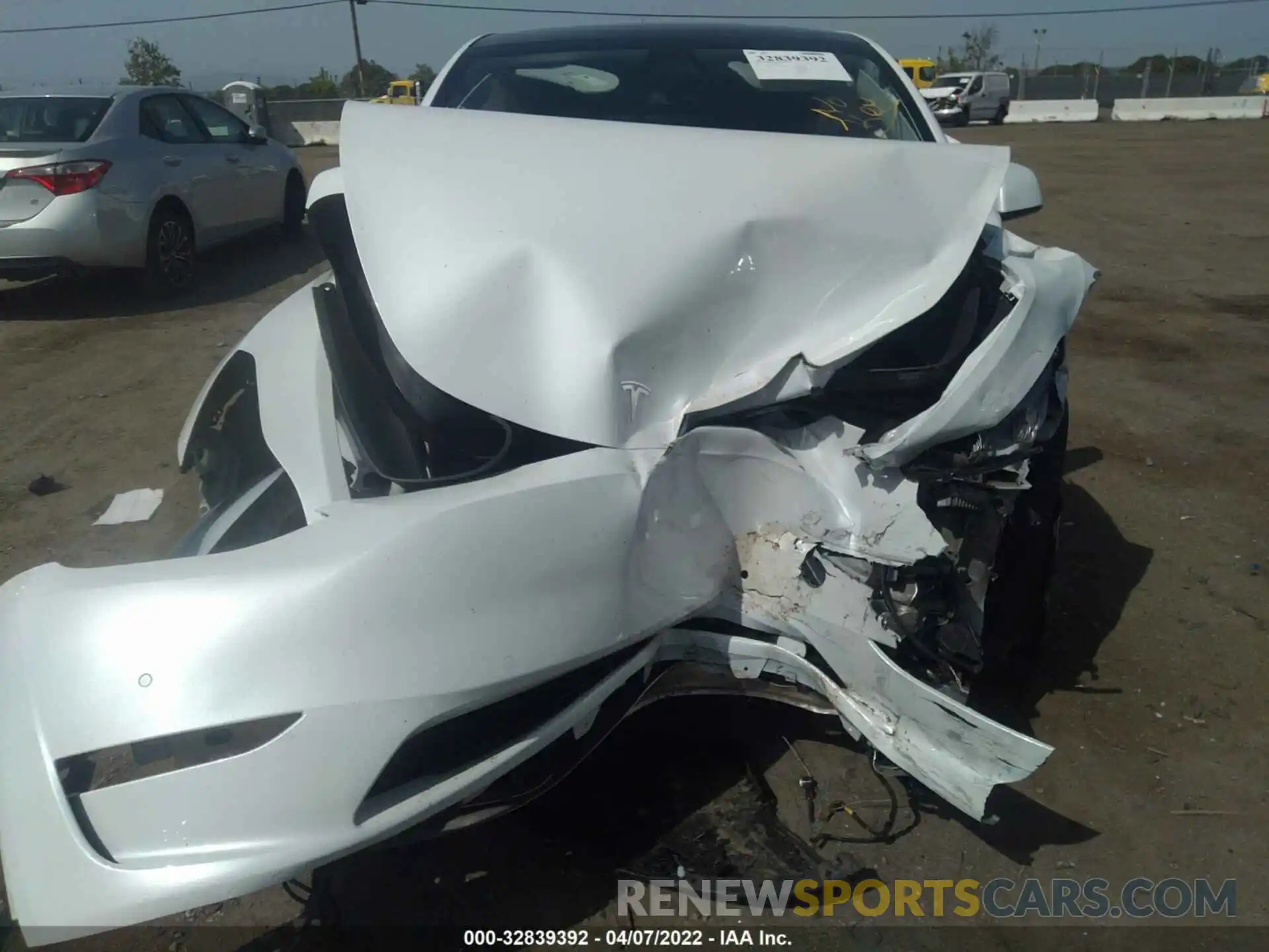 10 Photograph of a damaged car 5YJYGDEF6MF252538 TESLA MODEL Y 2021