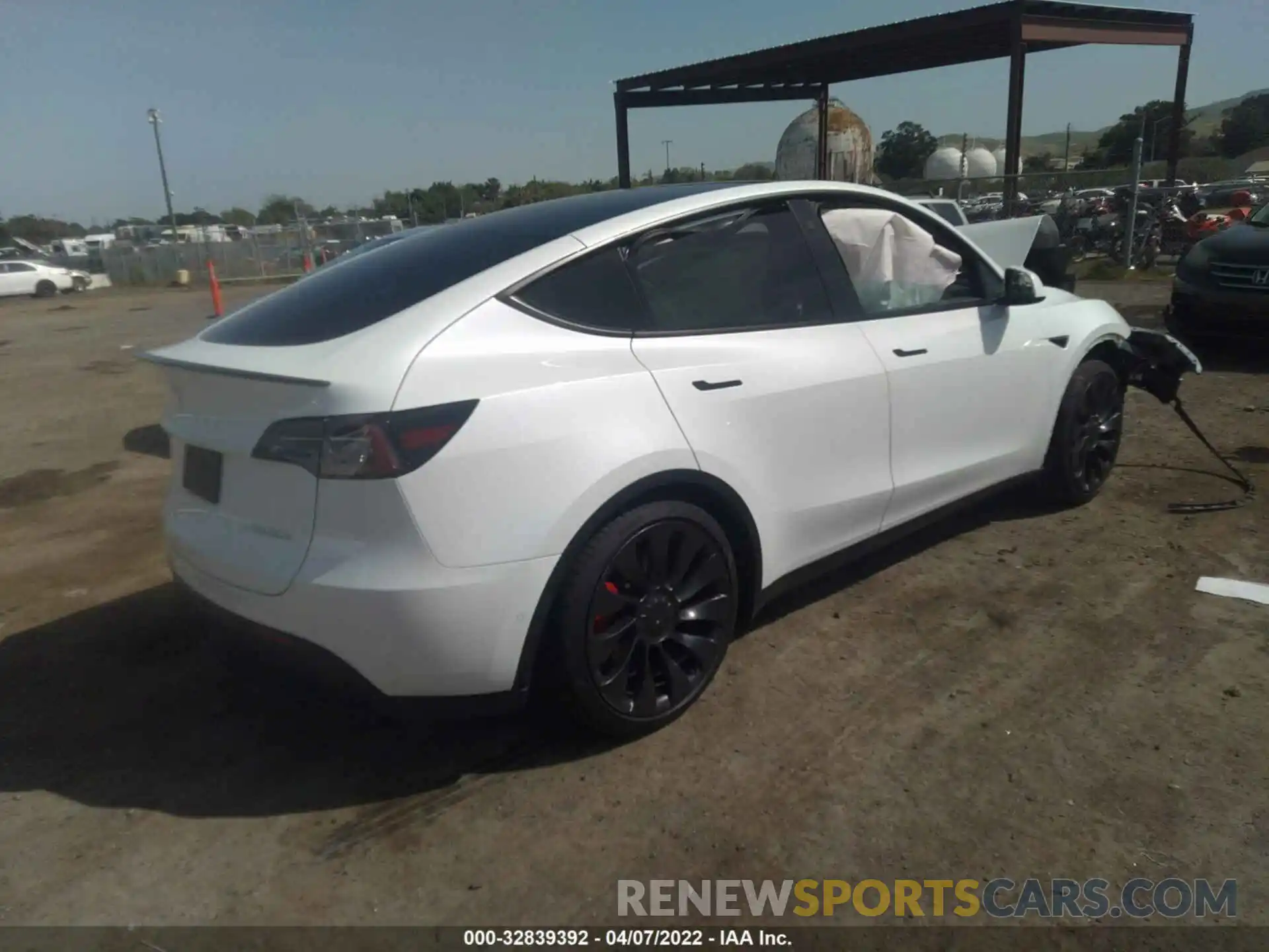 4 Фотография поврежденного автомобиля 5YJYGDEF6MF252538 TESLA MODEL Y 2021