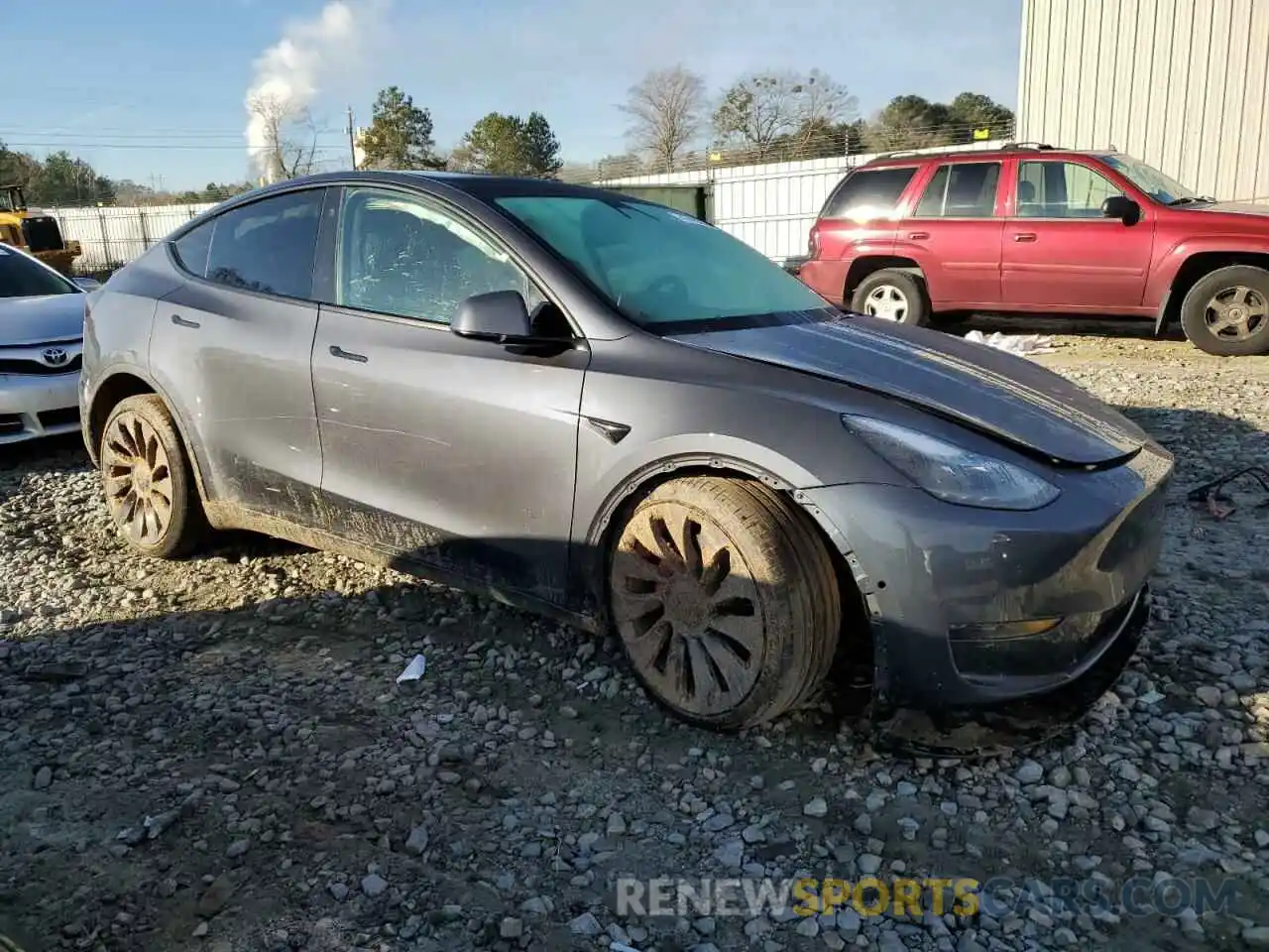 4 Photograph of a damaged car 5YJYGDEF6MF257786 TESLA MODEL Y 2021