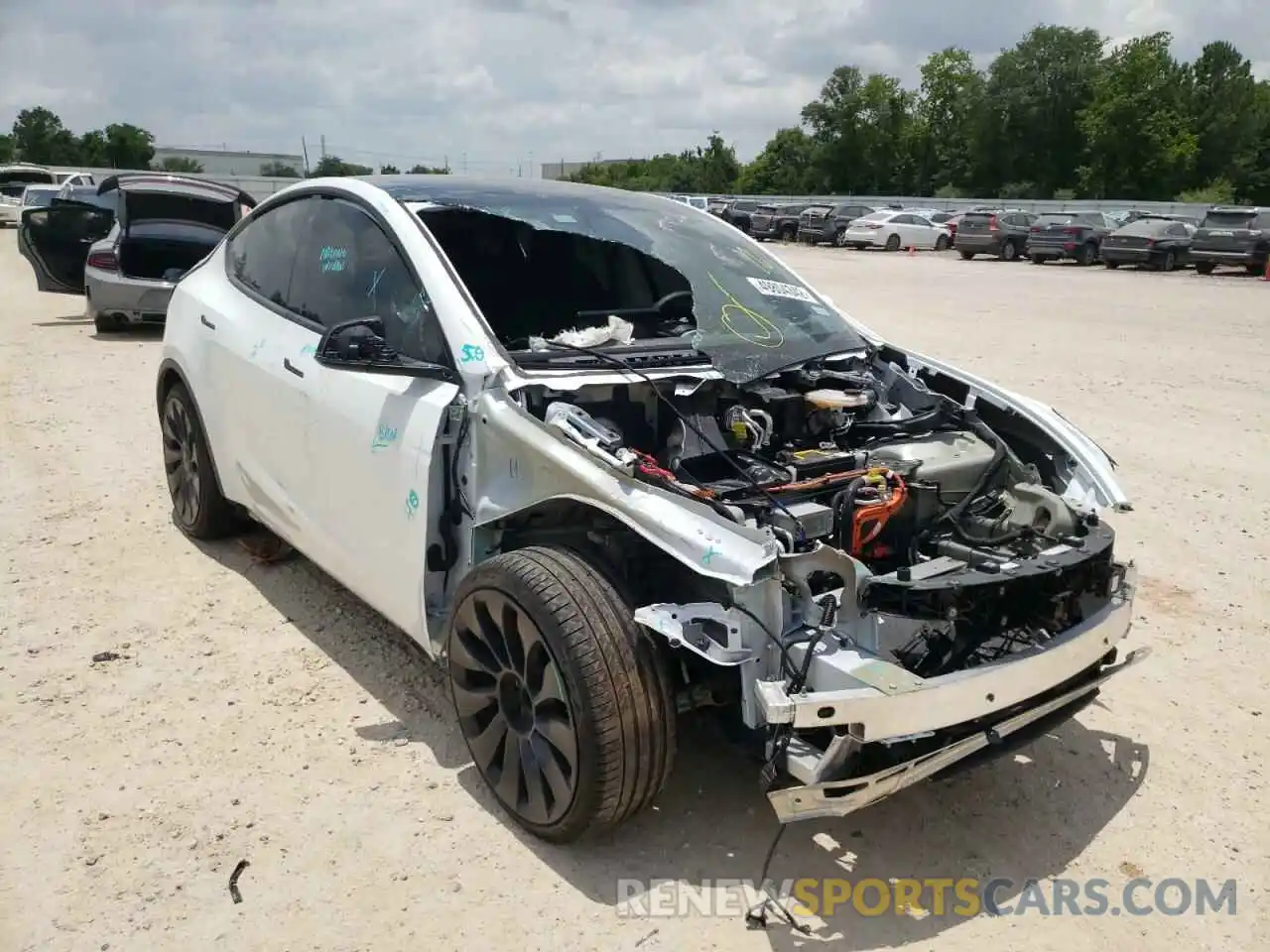 1 Photograph of a damaged car 5YJYGDEF6MF266696 TESLA MODEL Y 2021