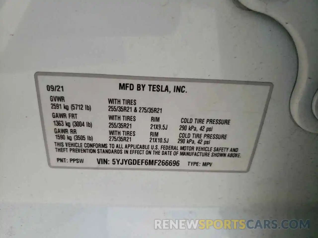 10 Photograph of a damaged car 5YJYGDEF6MF266696 TESLA MODEL Y 2021