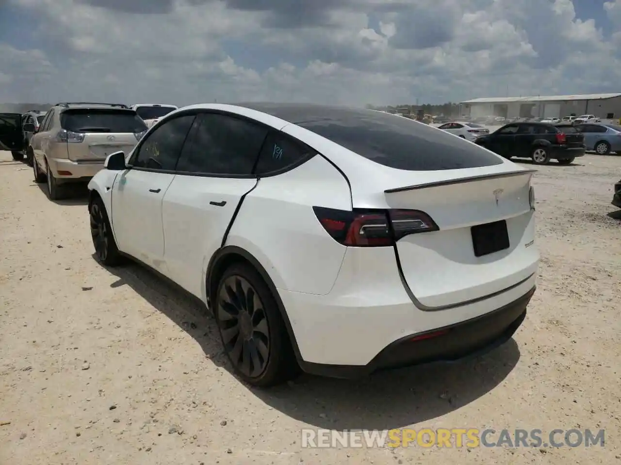 3 Photograph of a damaged car 5YJYGDEF6MF266696 TESLA MODEL Y 2021