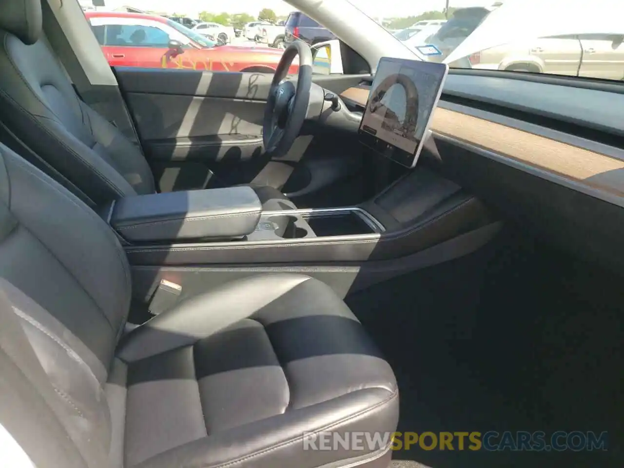 5 Photograph of a damaged car 5YJYGDEF6MF268447 TESLA MODEL Y 2021