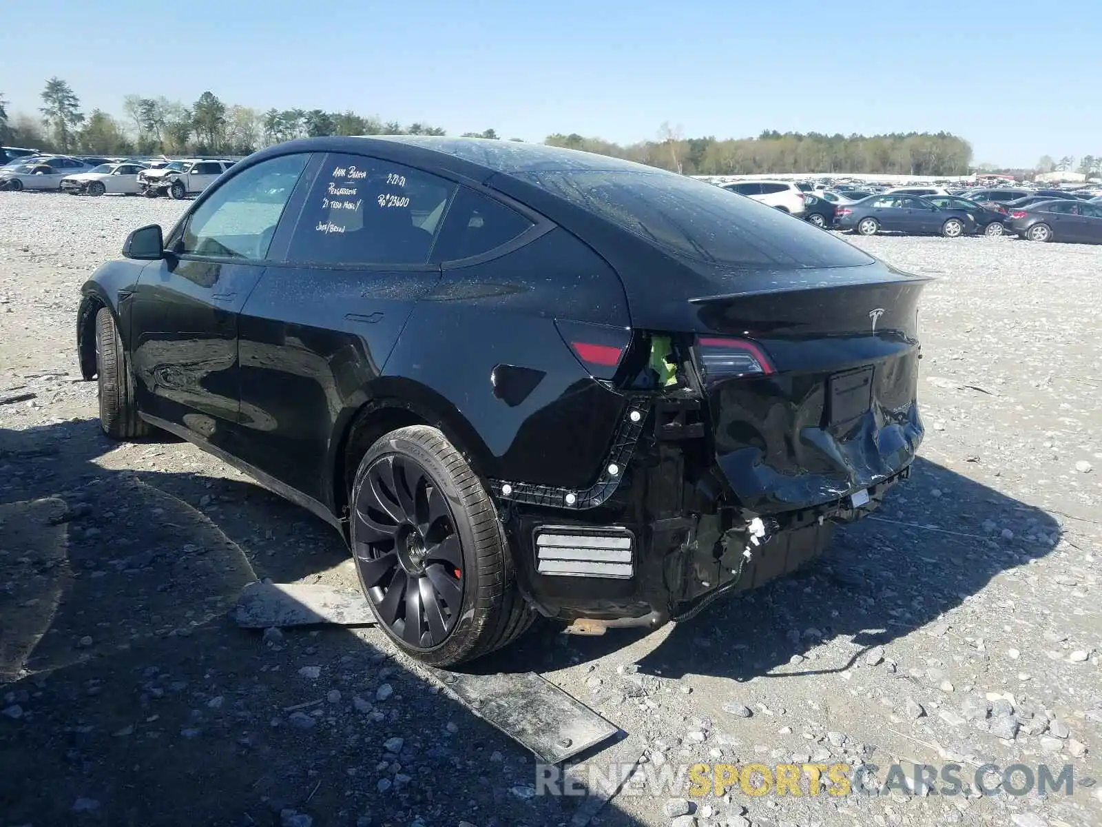 3 Photograph of a damaged car 5YJYGDEF7MF083985 TESLA MODEL Y 2021