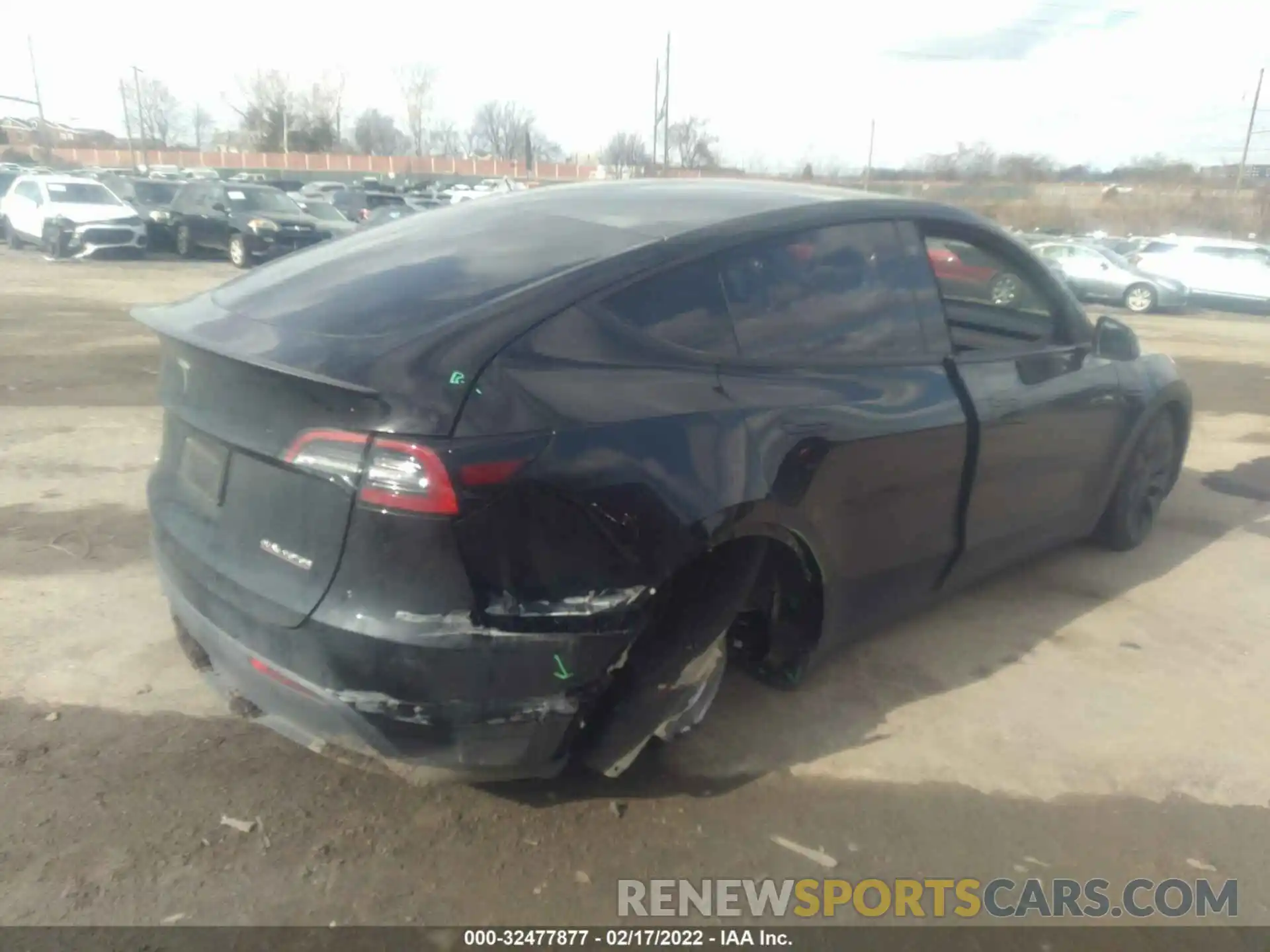 4 Photograph of a damaged car 5YJYGDEF7MF197162 TESLA MODEL Y 2021