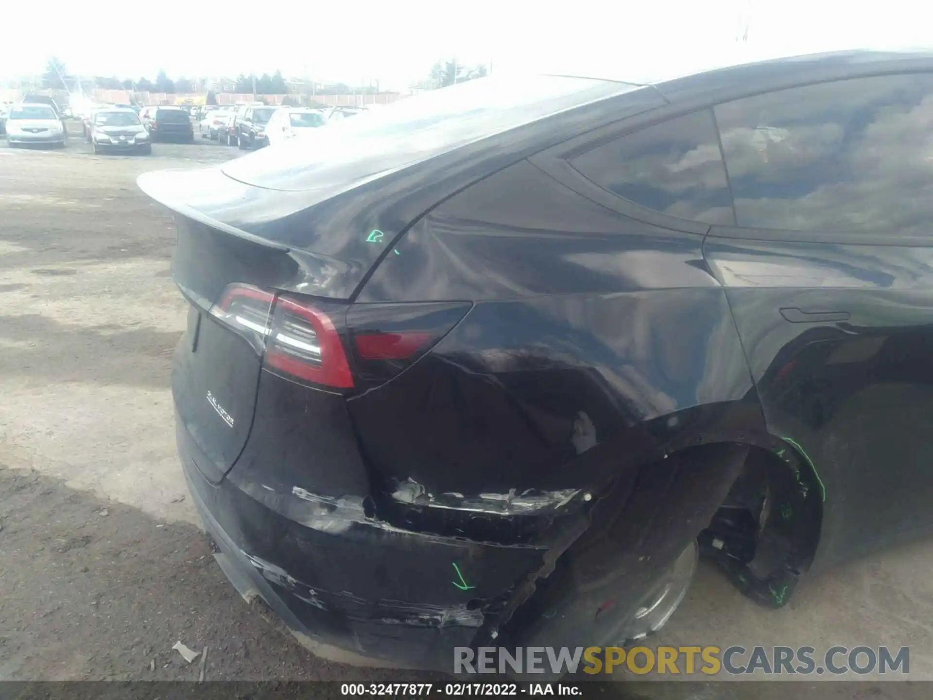 6 Photograph of a damaged car 5YJYGDEF7MF197162 TESLA MODEL Y 2021