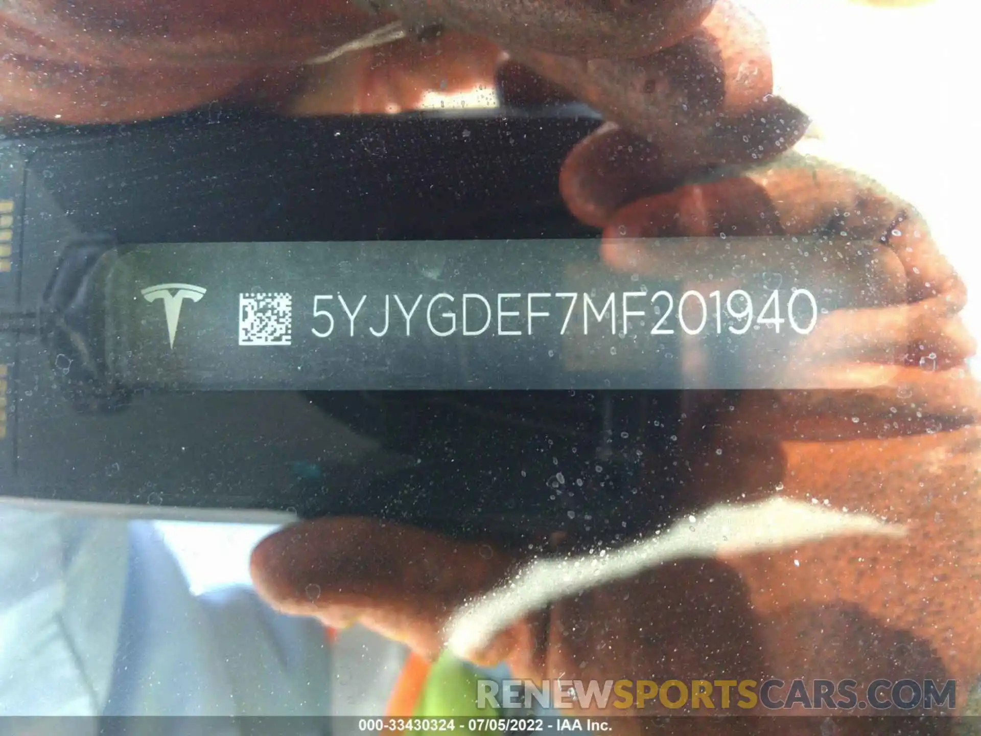 9 Photograph of a damaged car 5YJYGDEF7MF201940 TESLA MODEL Y 2021