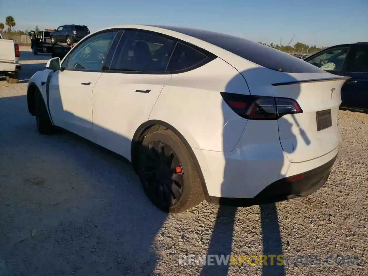 3 Photograph of a damaged car 5YJYGDEF7MF264066 TESLA MODEL Y 2021