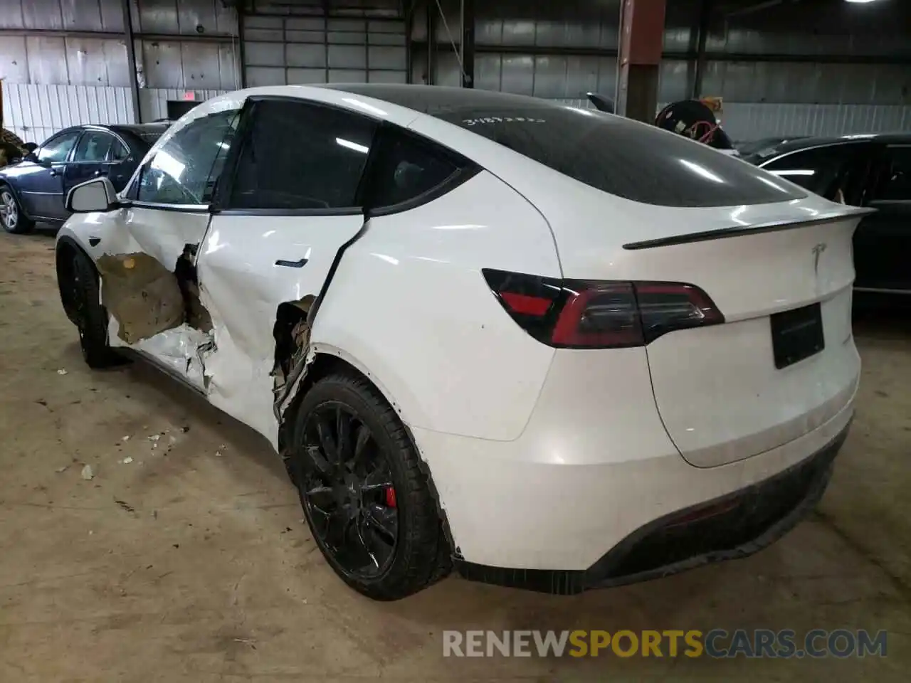 3 Photograph of a damaged car 5YJYGDEF7MF295110 TESLA MODEL Y 2021