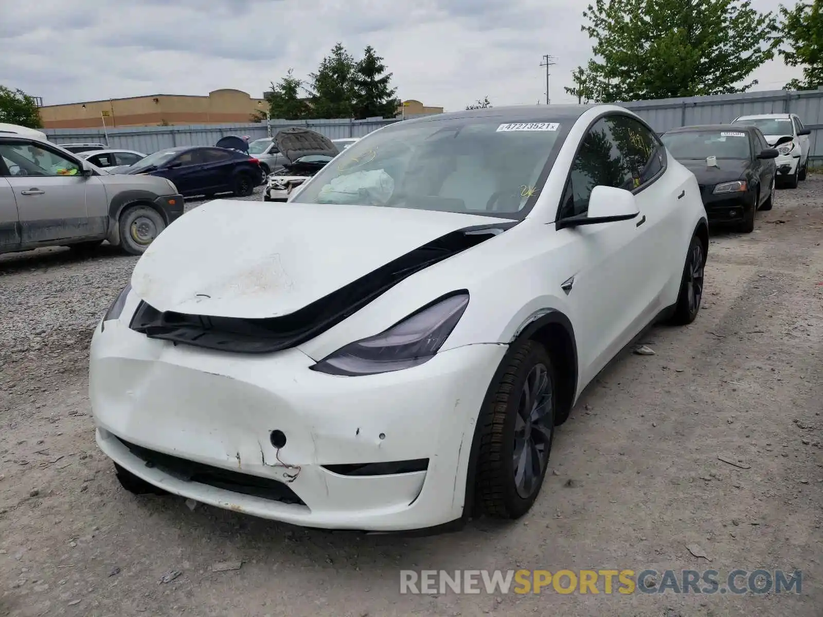 2 Photograph of a damaged car 5YJYGDEF8MF070260 TESLA MODEL Y 2021