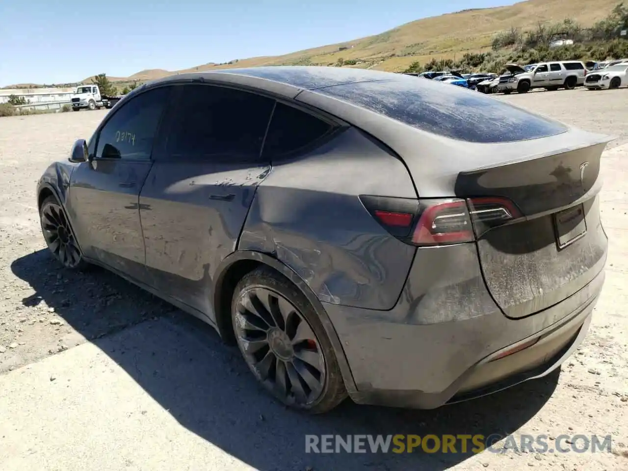 3 Photograph of a damaged car 5YJYGDEF8MF157754 TESLA MODEL Y 2021