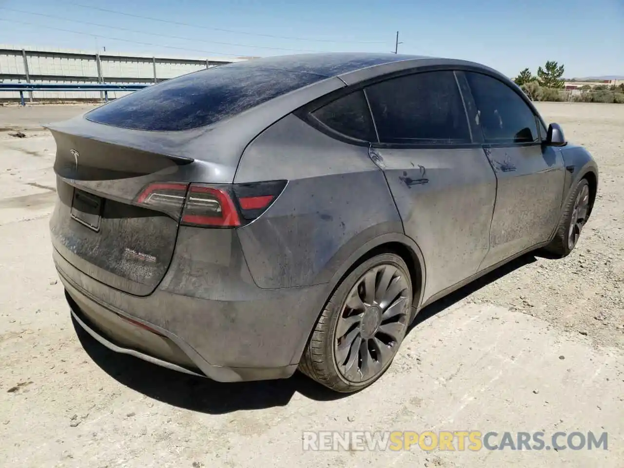 4 Photograph of a damaged car 5YJYGDEF8MF157754 TESLA MODEL Y 2021