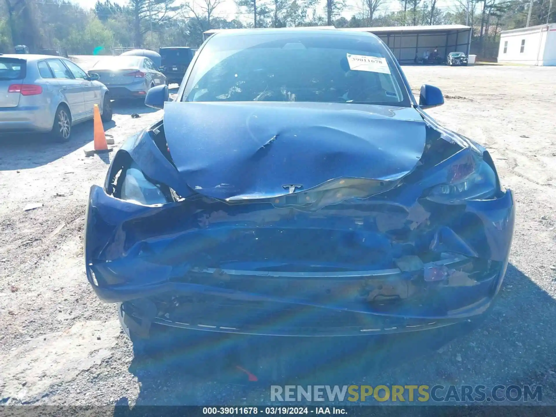 11 Photograph of a damaged car 5YJYGDEF8MF189474 TESLA MODEL Y 2021