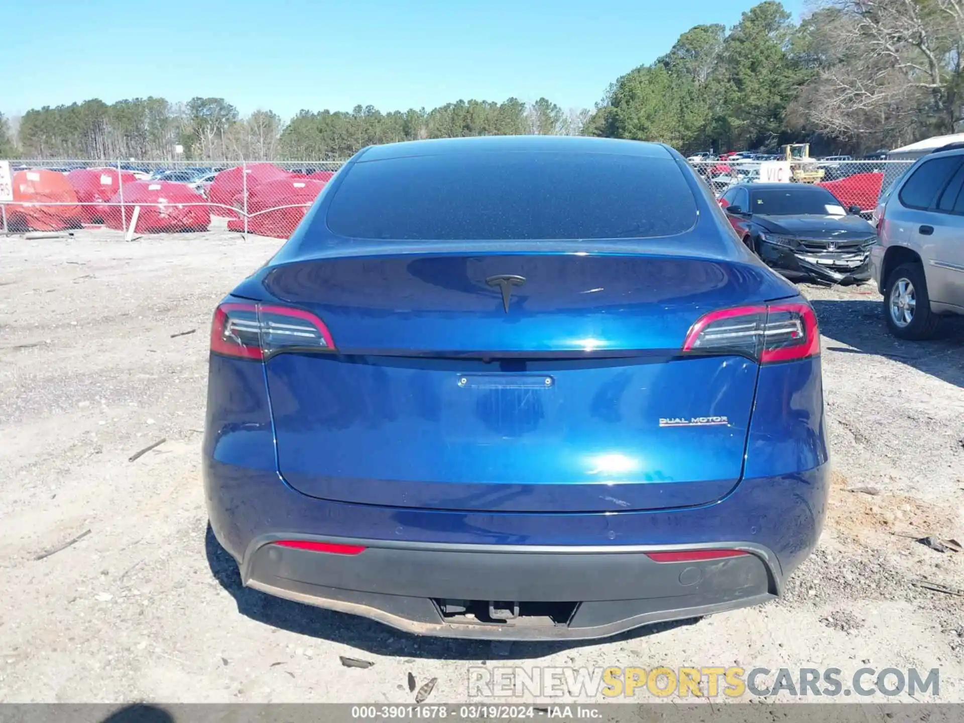 15 Photograph of a damaged car 5YJYGDEF8MF189474 TESLA MODEL Y 2021