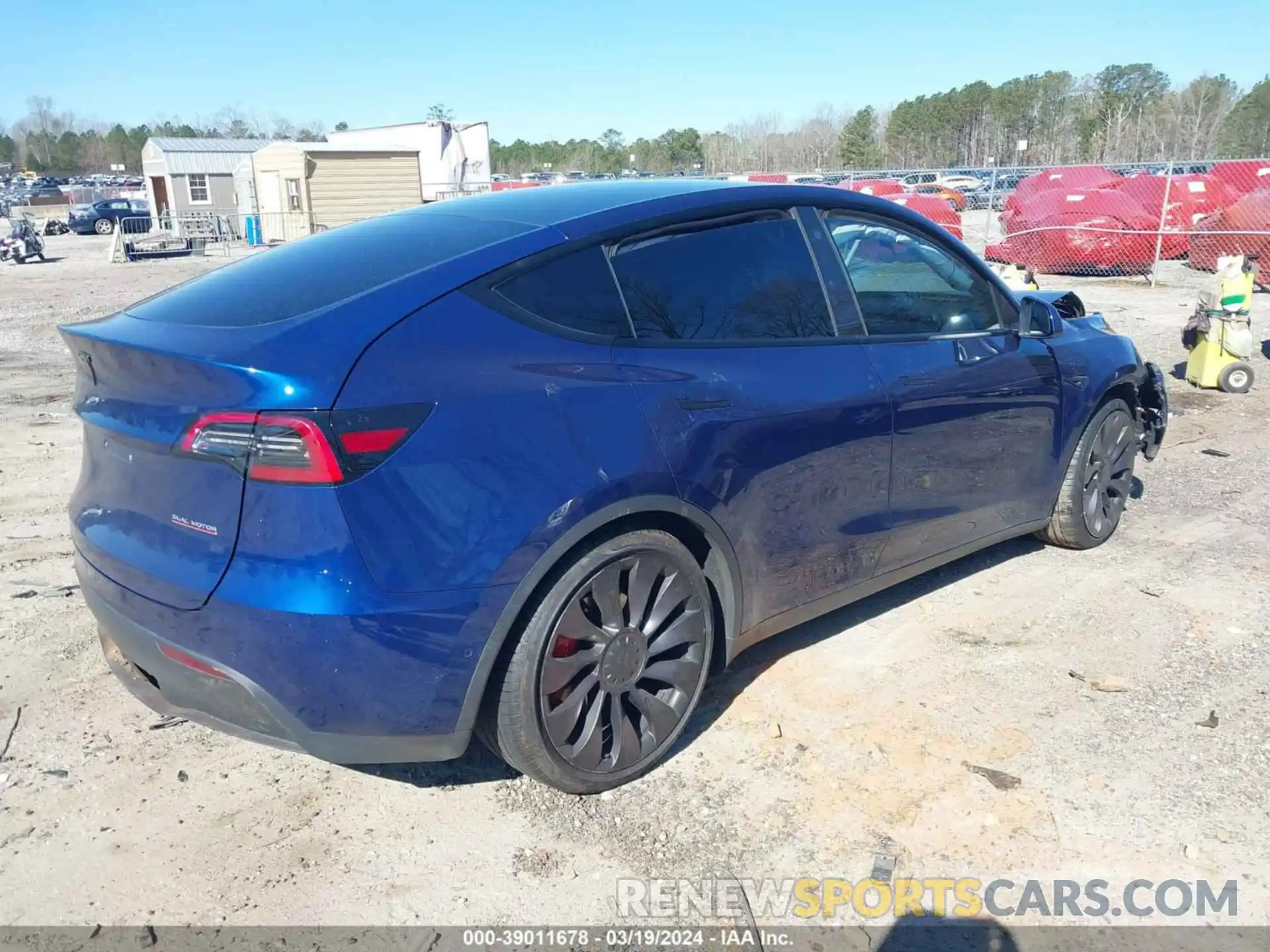 4 Photograph of a damaged car 5YJYGDEF8MF189474 TESLA MODEL Y 2021