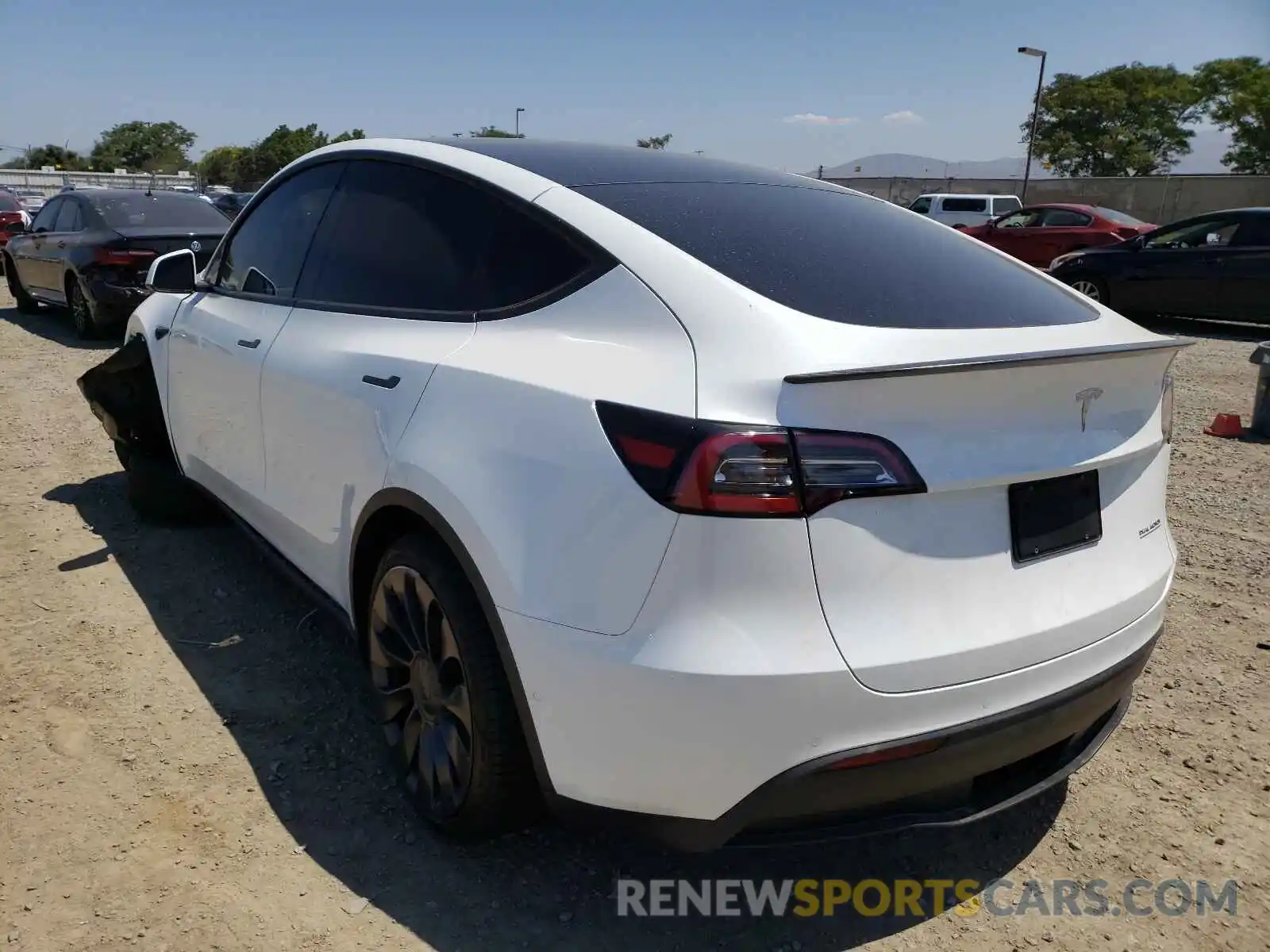 3 Photograph of a damaged car 5YJYGDEF8MF194836 TESLA MODEL Y 2021