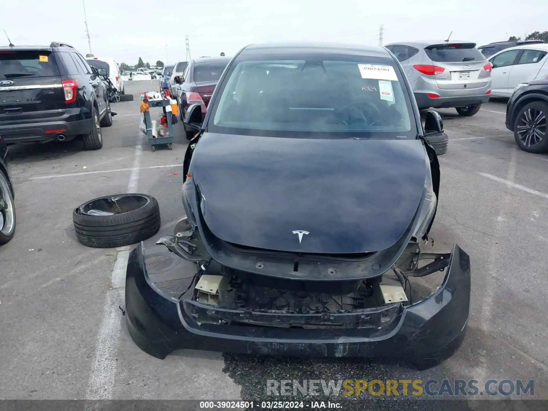 6 Photograph of a damaged car 5YJYGDEF8MF251388 TESLA MODEL Y 2021