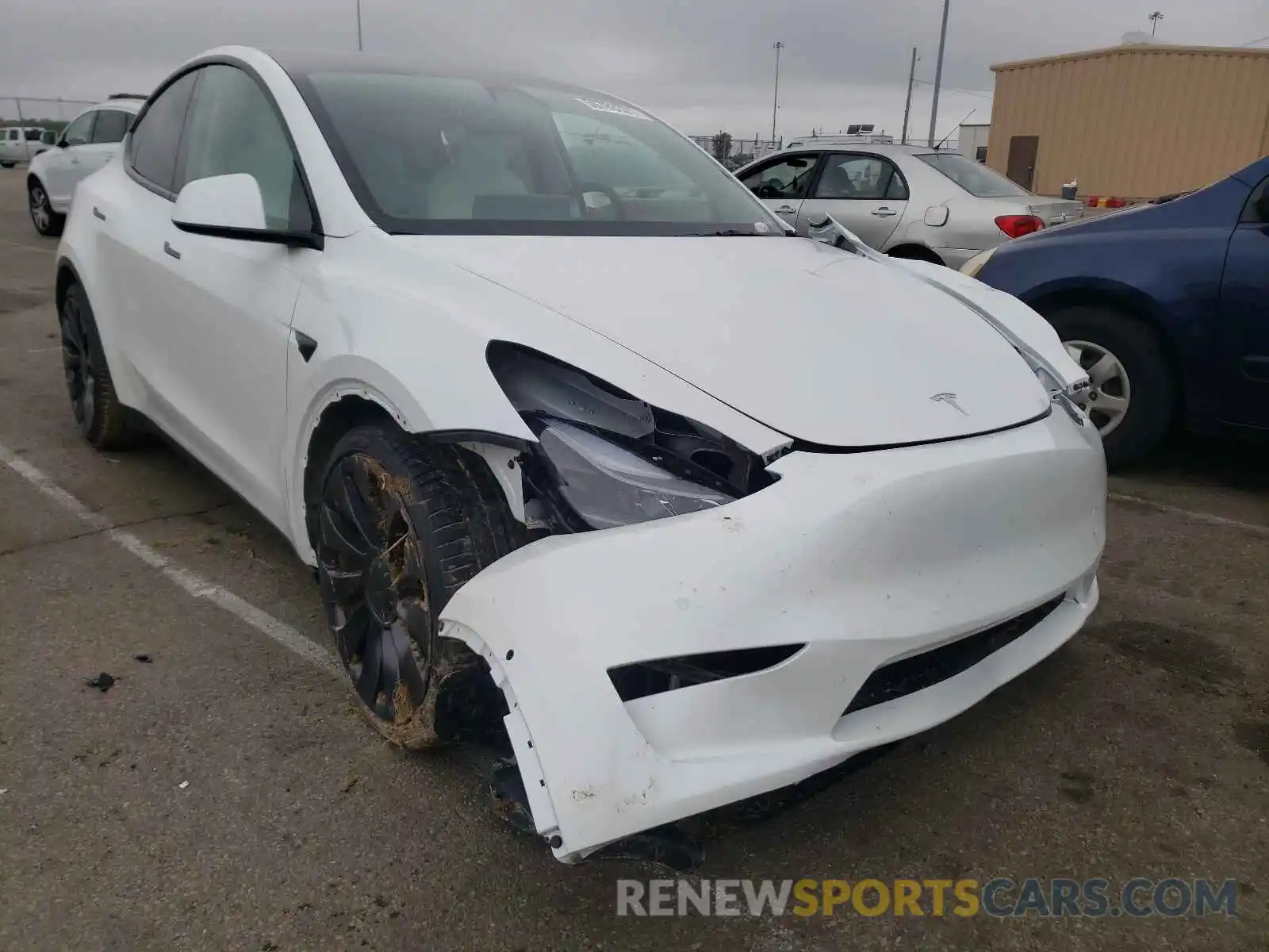 1 Photograph of a damaged car 5YJYGDEF8MF252119 TESLA MODEL Y 2021