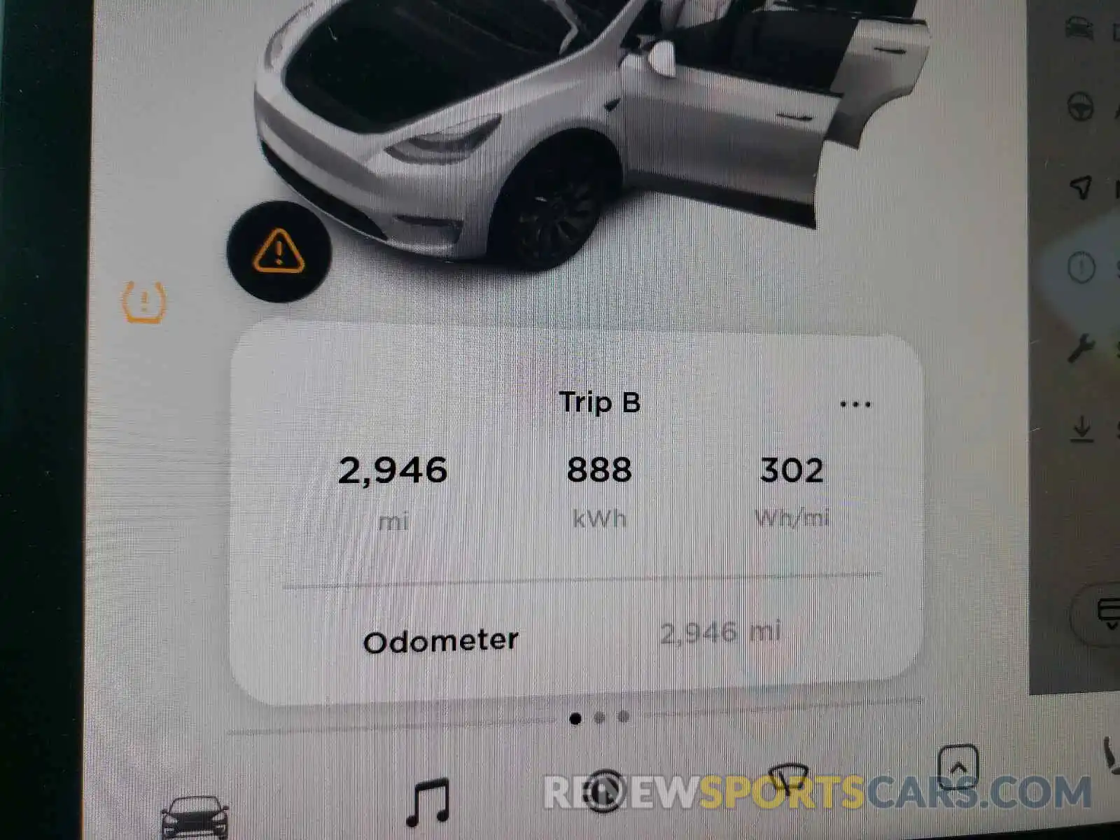 8 Photograph of a damaged car 5YJYGDEF8MF252119 TESLA MODEL Y 2021