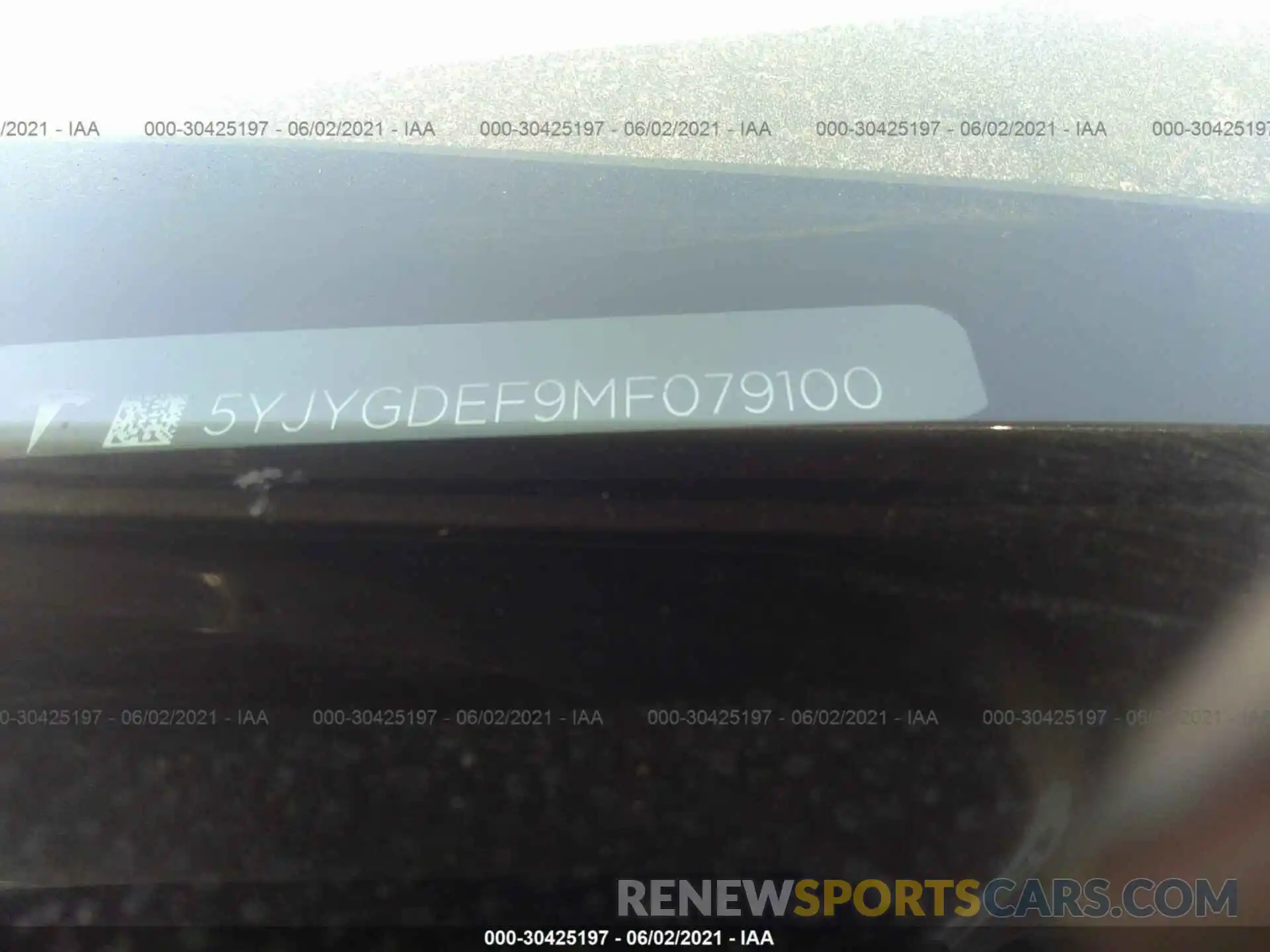 9 Photograph of a damaged car 5YJYGDEF9MF079100 TESLA MODEL Y 2021