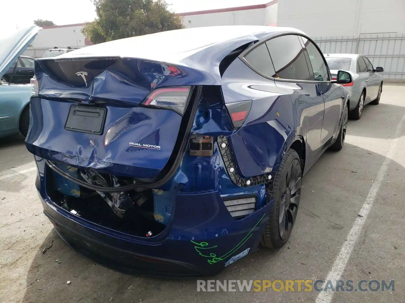 4 Photograph of a damaged car 5YJYGDEF9MF094079 TESLA MODEL Y 2021