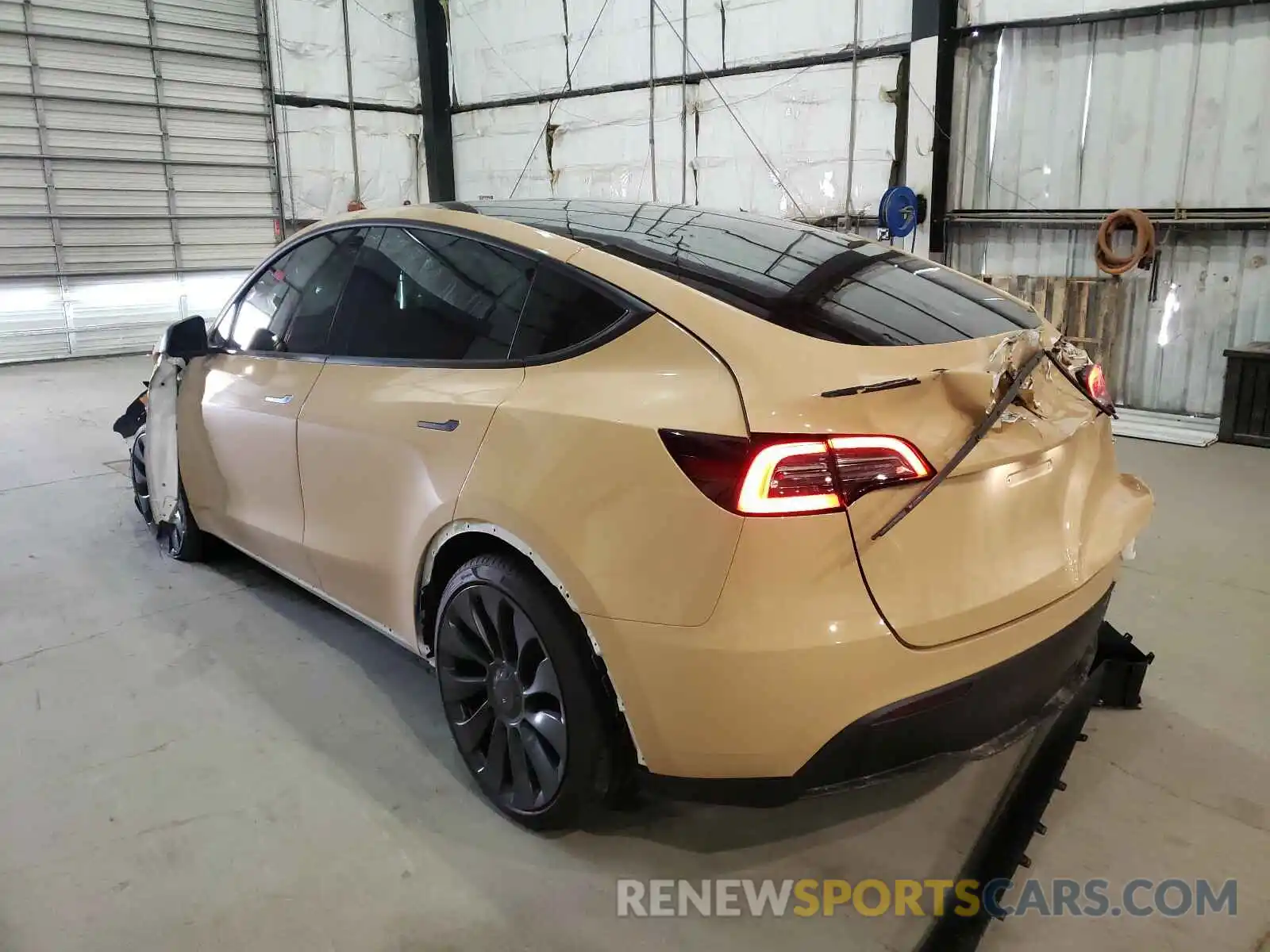 3 Фотография поврежденного автомобиля 5YJYGDEF9MF151185 TESLA MODEL Y 2021