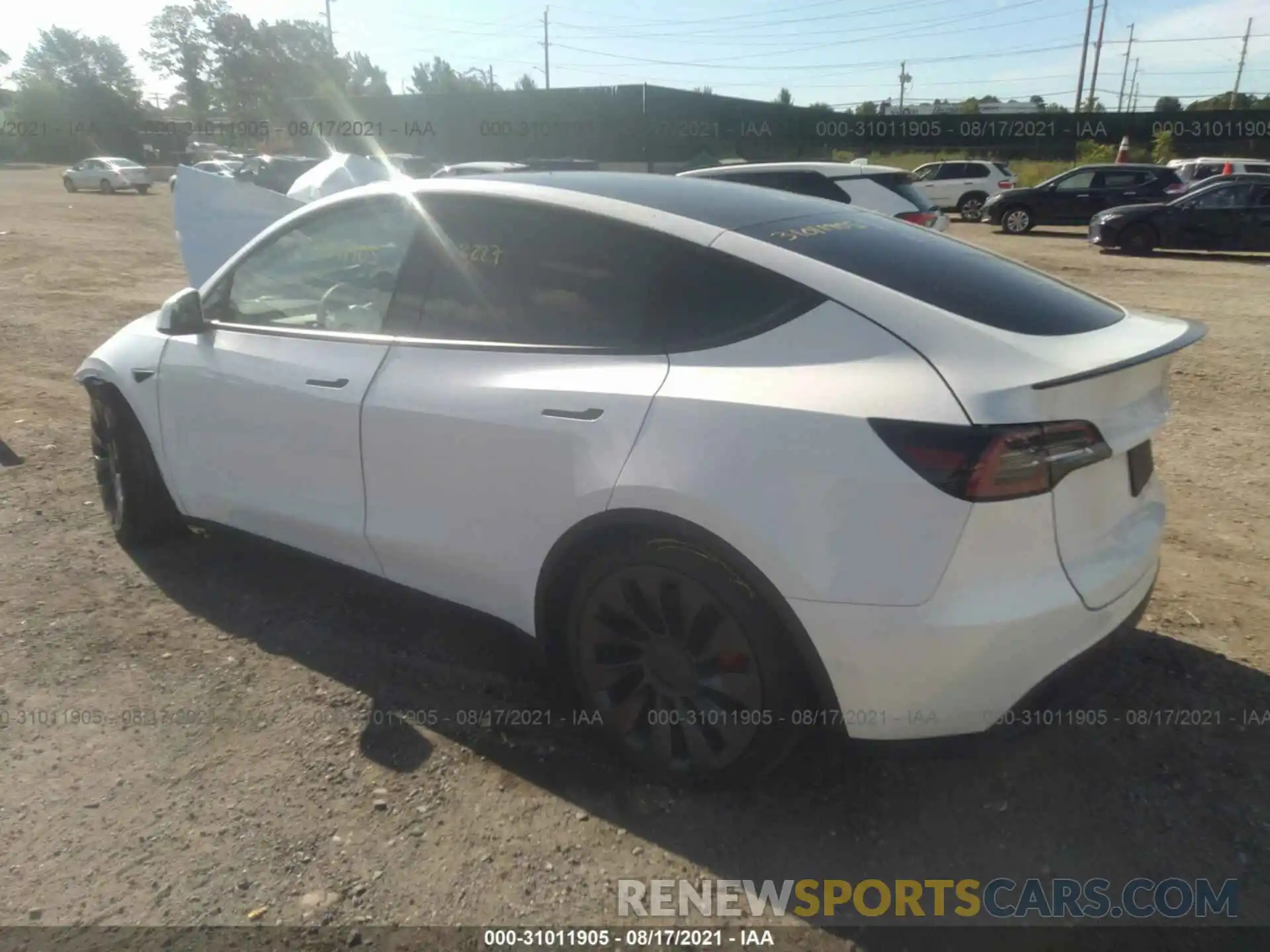 3 Photograph of a damaged car 5YJYGDEF9MF182761 TESLA MODEL Y 2021