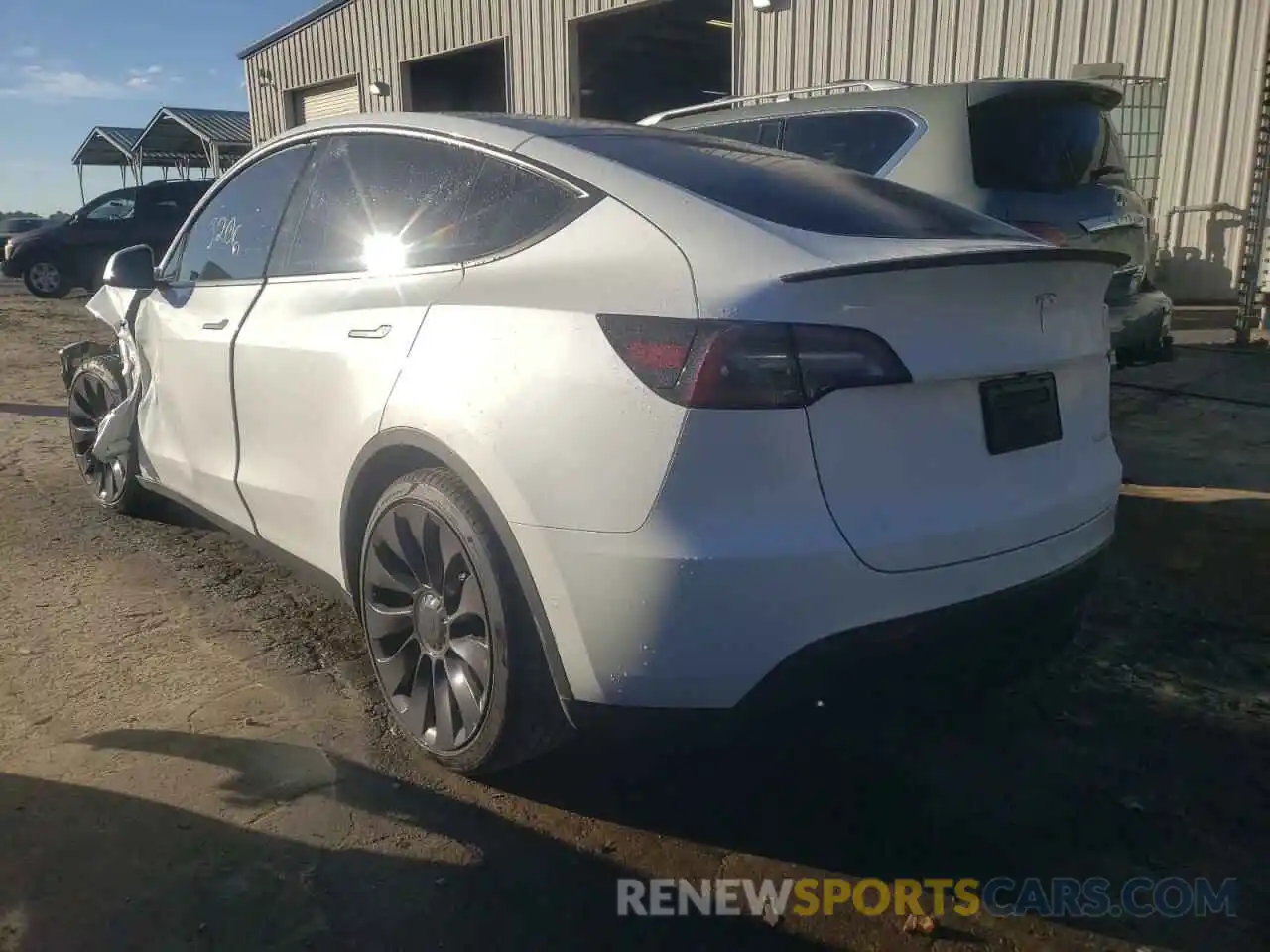 3 Photograph of a damaged car 5YJYGDEF9MF244577 TESLA MODEL Y 2021