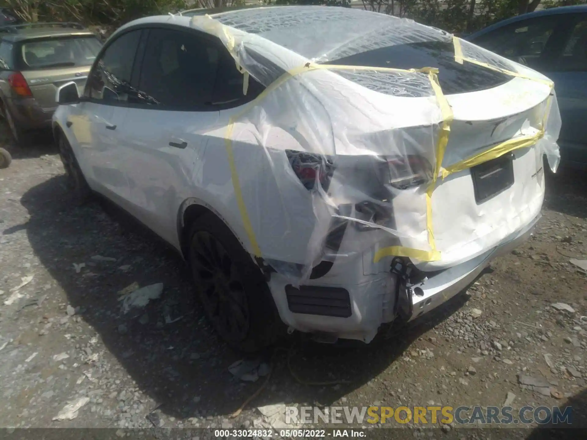 3 Photograph of a damaged car 5YJYGDEF9MF266871 TESLA MODEL Y 2021