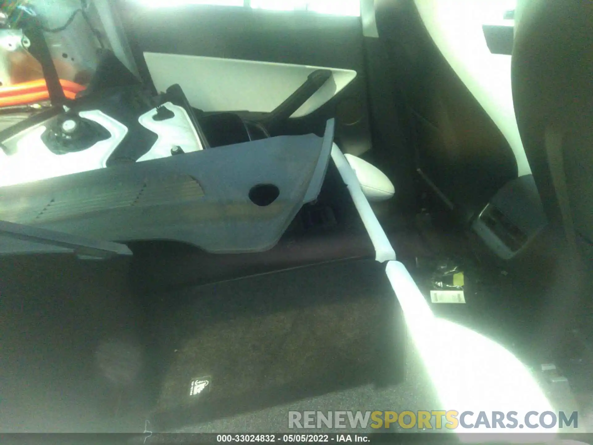 8 Photograph of a damaged car 5YJYGDEF9MF266871 TESLA MODEL Y 2021