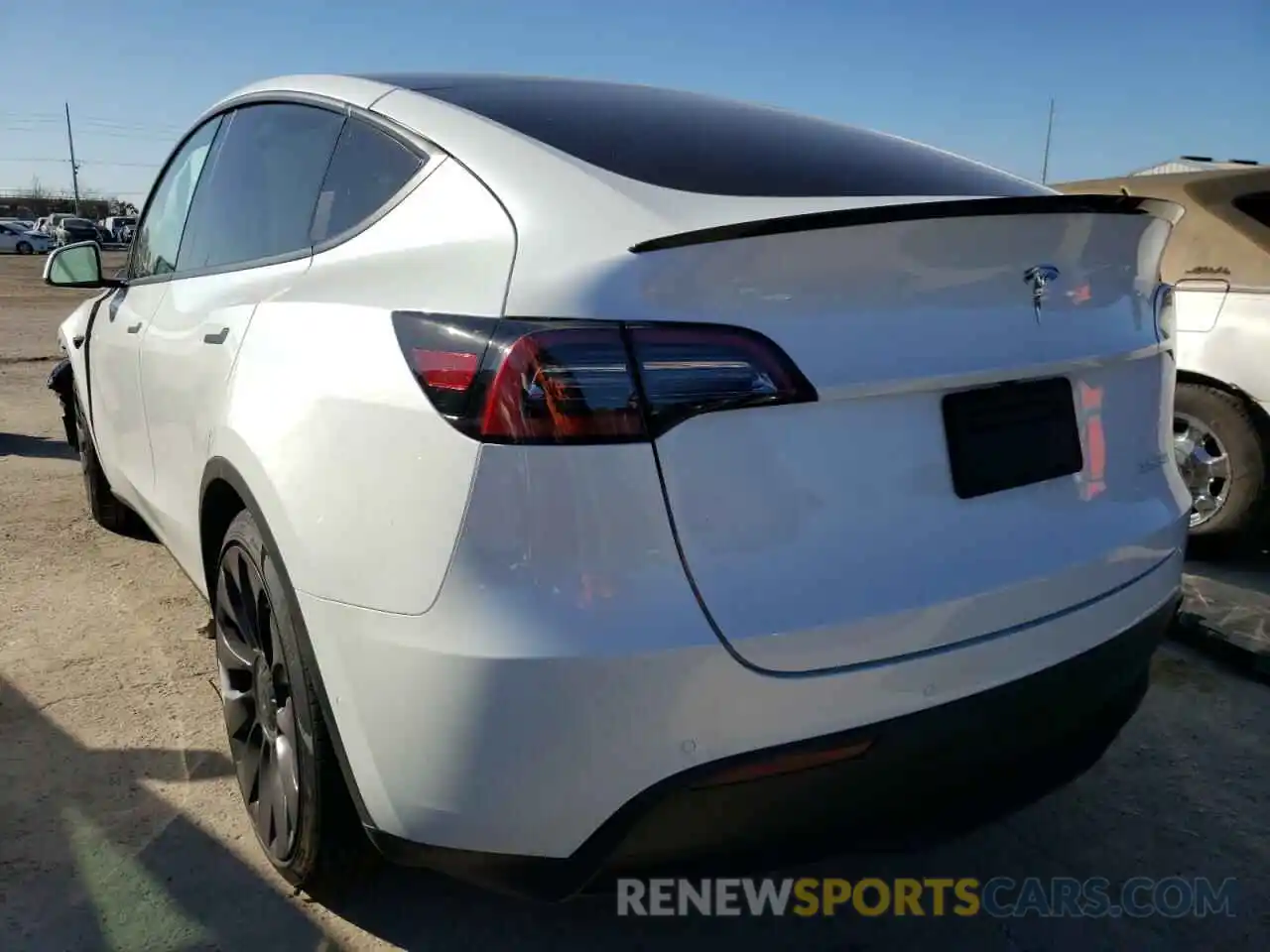 3 Photograph of a damaged car 5YJYGDEF9MF267339 TESLA MODEL Y 2021