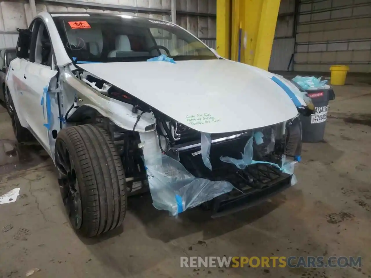 9 Photograph of a damaged car 5YJYGDEF9MF303398 TESLA MODEL Y 2021