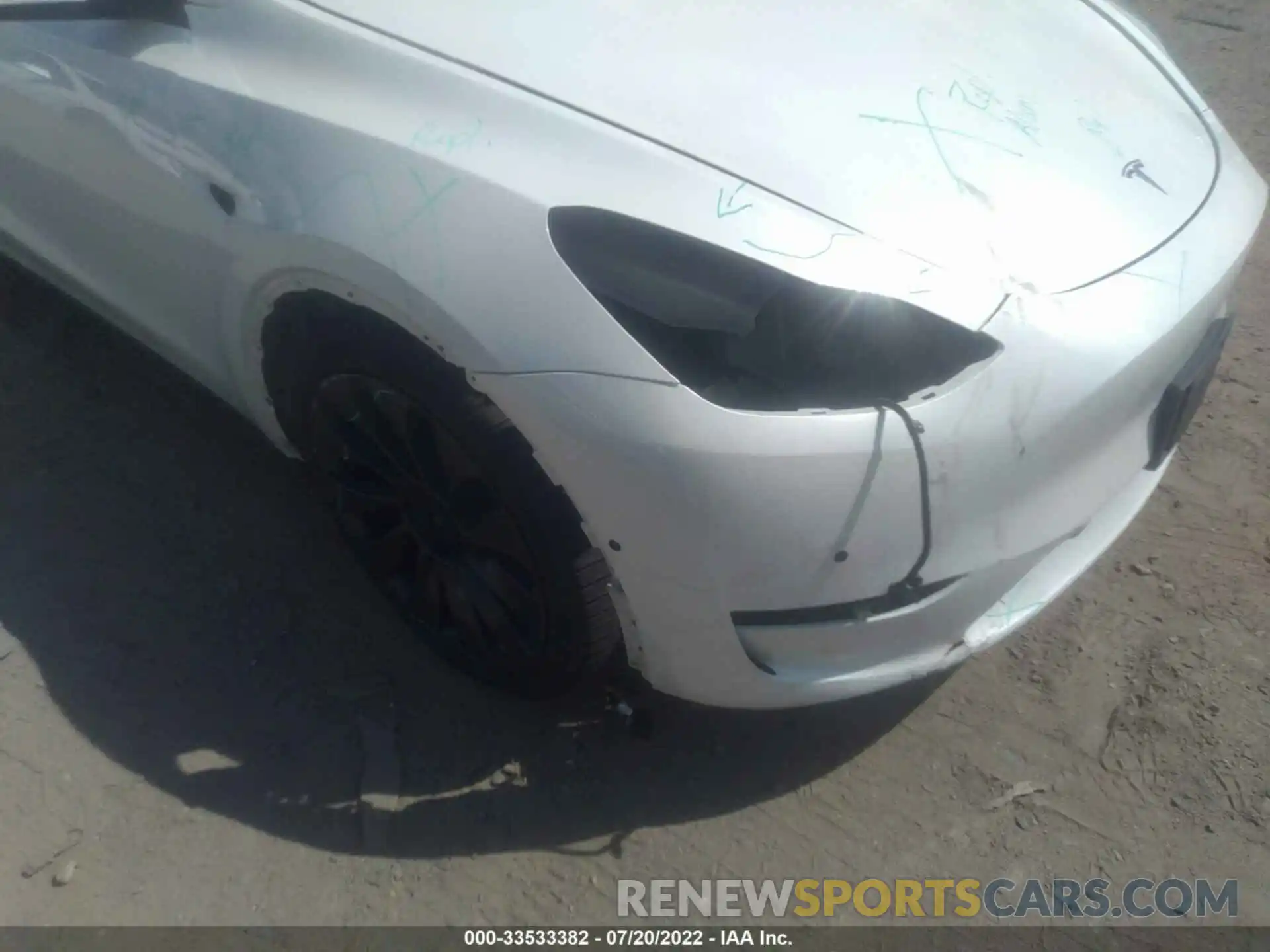 6 Photograph of a damaged car 5YJYGDEFXMF072320 TESLA MODEL Y 2021