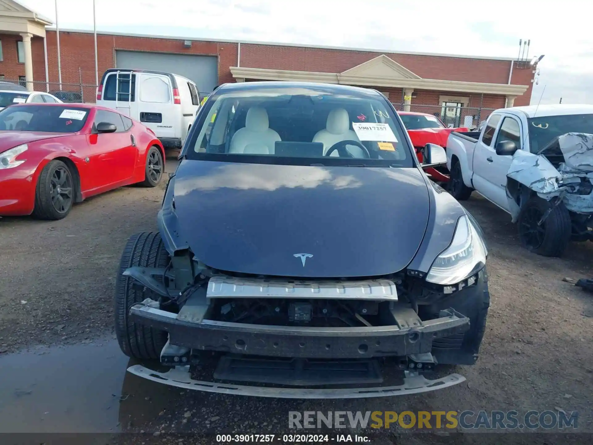 11 Photograph of a damaged car 5YJYGDEFXMF081437 TESLA MODEL Y 2021