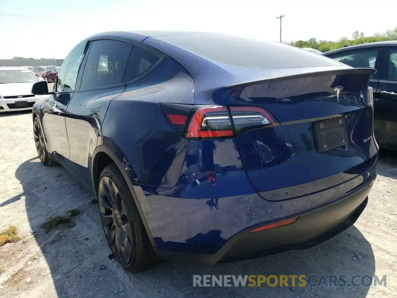 3 Photograph of a damaged car 5YJYGDEFXMF121533 TESLA MODEL Y 2021