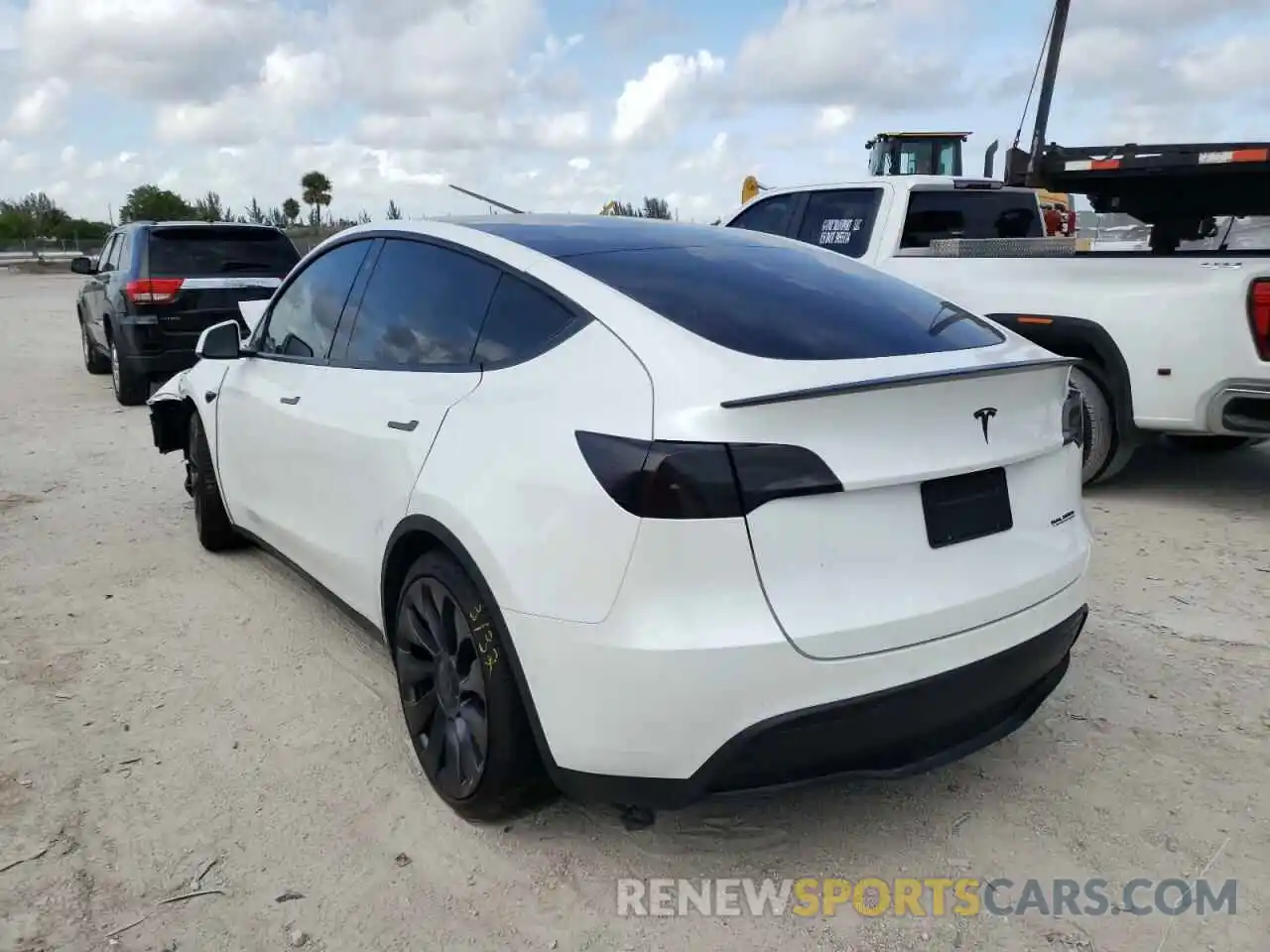 3 Photograph of a damaged car 5YJYGDEFXMF182767 TESLA MODEL Y 2021