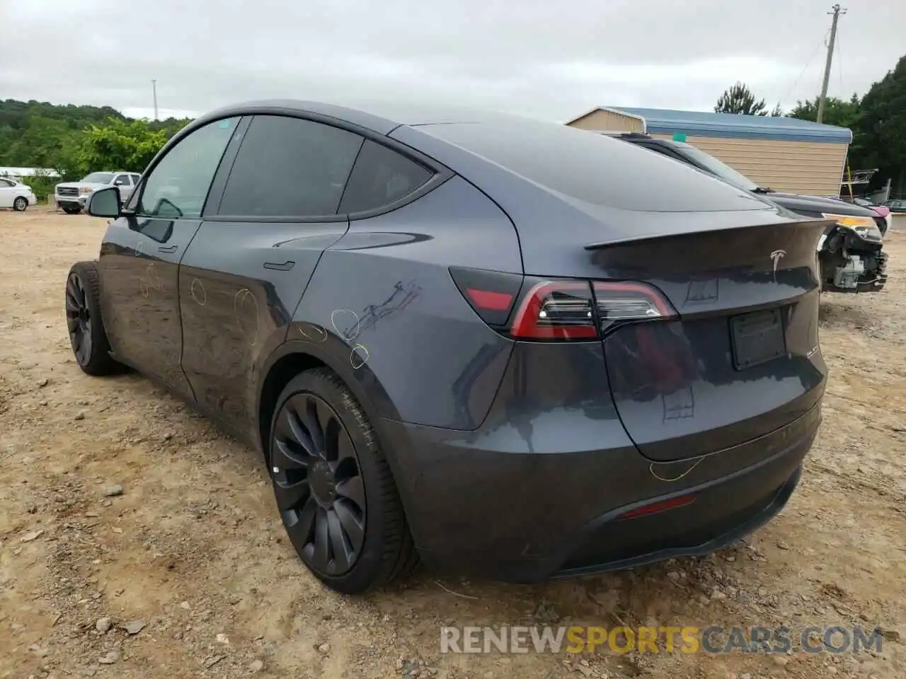 3 Photograph of a damaged car 5YJYGDEFXMF230333 TESLA MODEL Y 2021