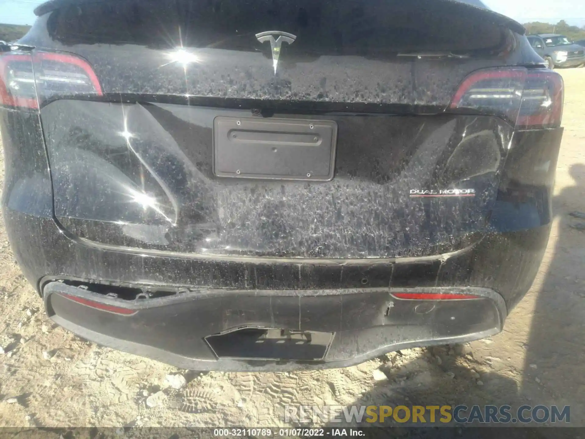 6 Photograph of a damaged car 5YJYGDEFXMF239792 TESLA MODEL Y 2021